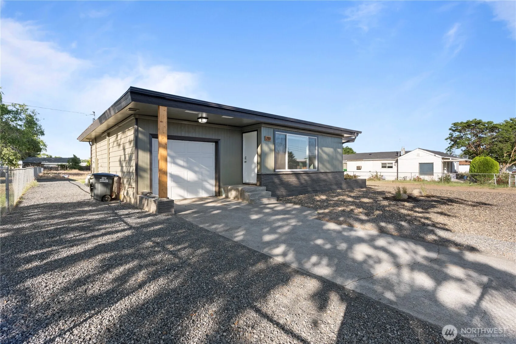 Property photo for 719 S Winona Street, Moses Lake photo 2