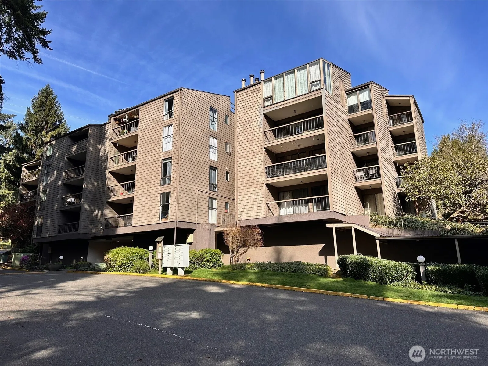 13680 Ne 69th Street #656, Redmond