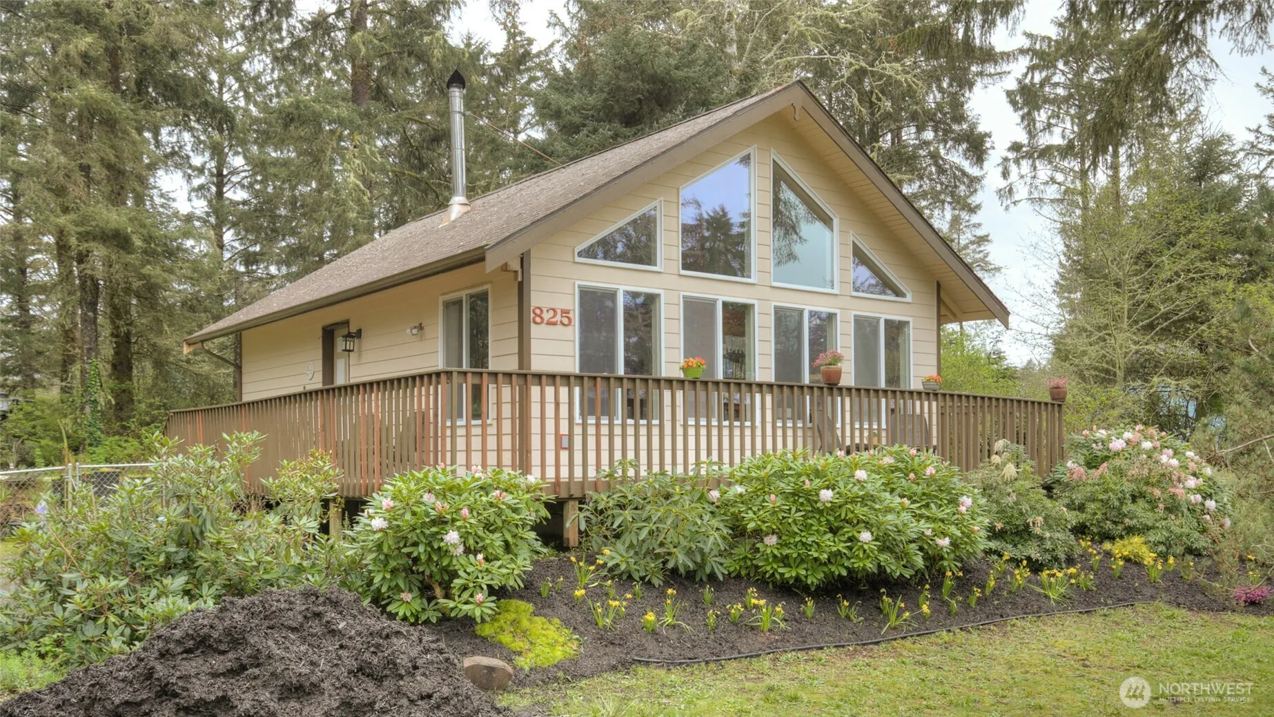 Property photo for 825 Duck Lake Drive Ne, Ocean Shores photo 5