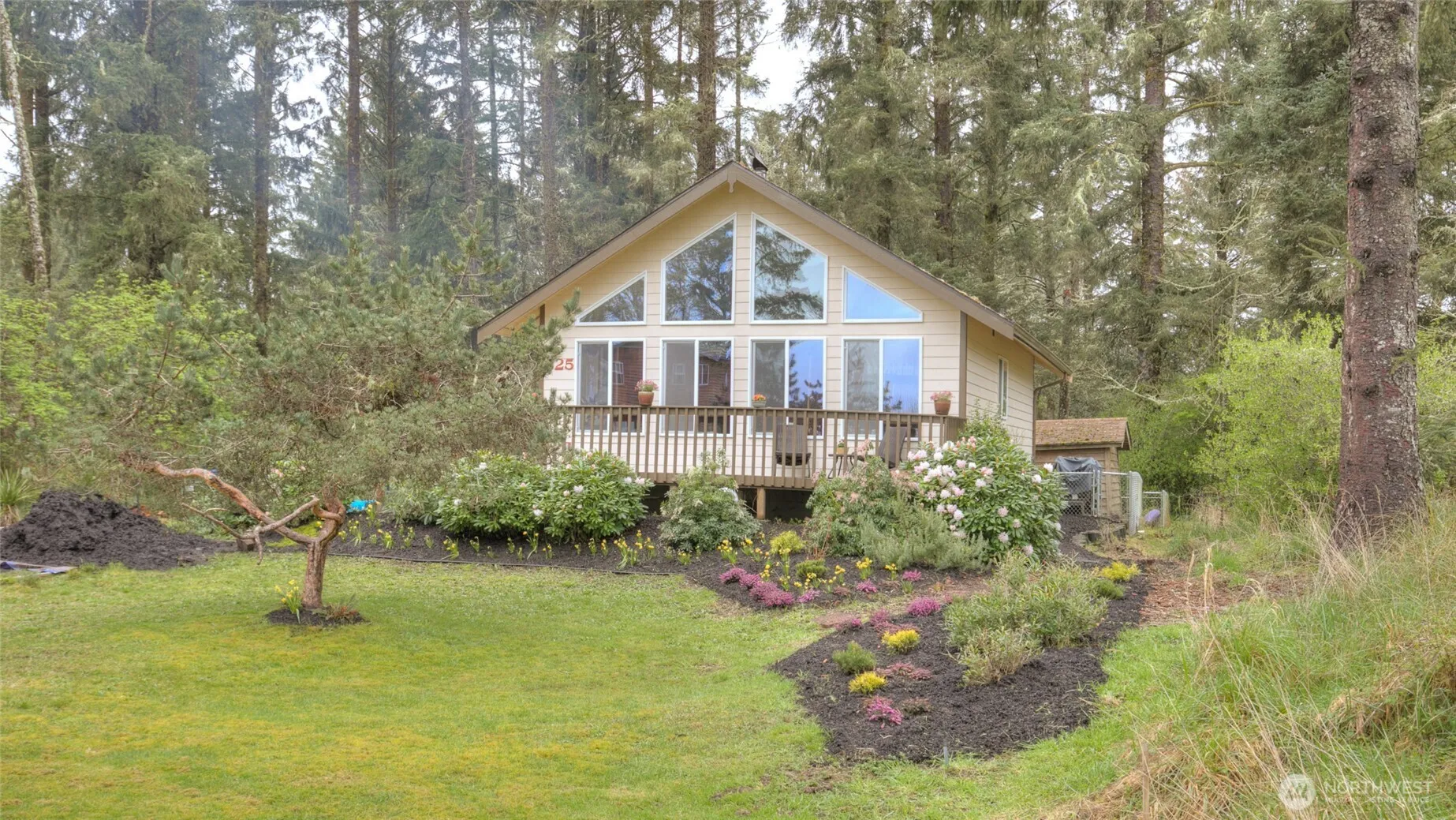 Property photo for 825 Duck Lake Drive Ne, Ocean Shores photo 2