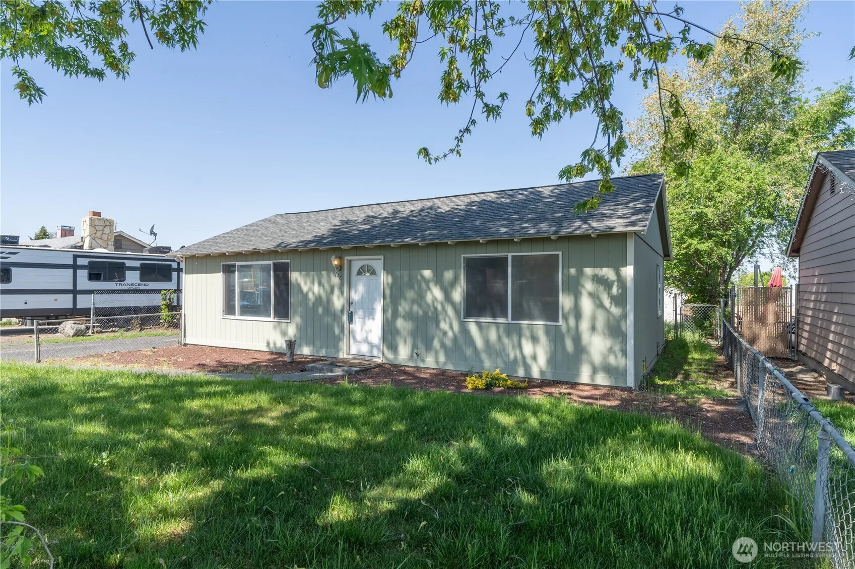Property photo for 746 S Grand Drive, Moses Lake