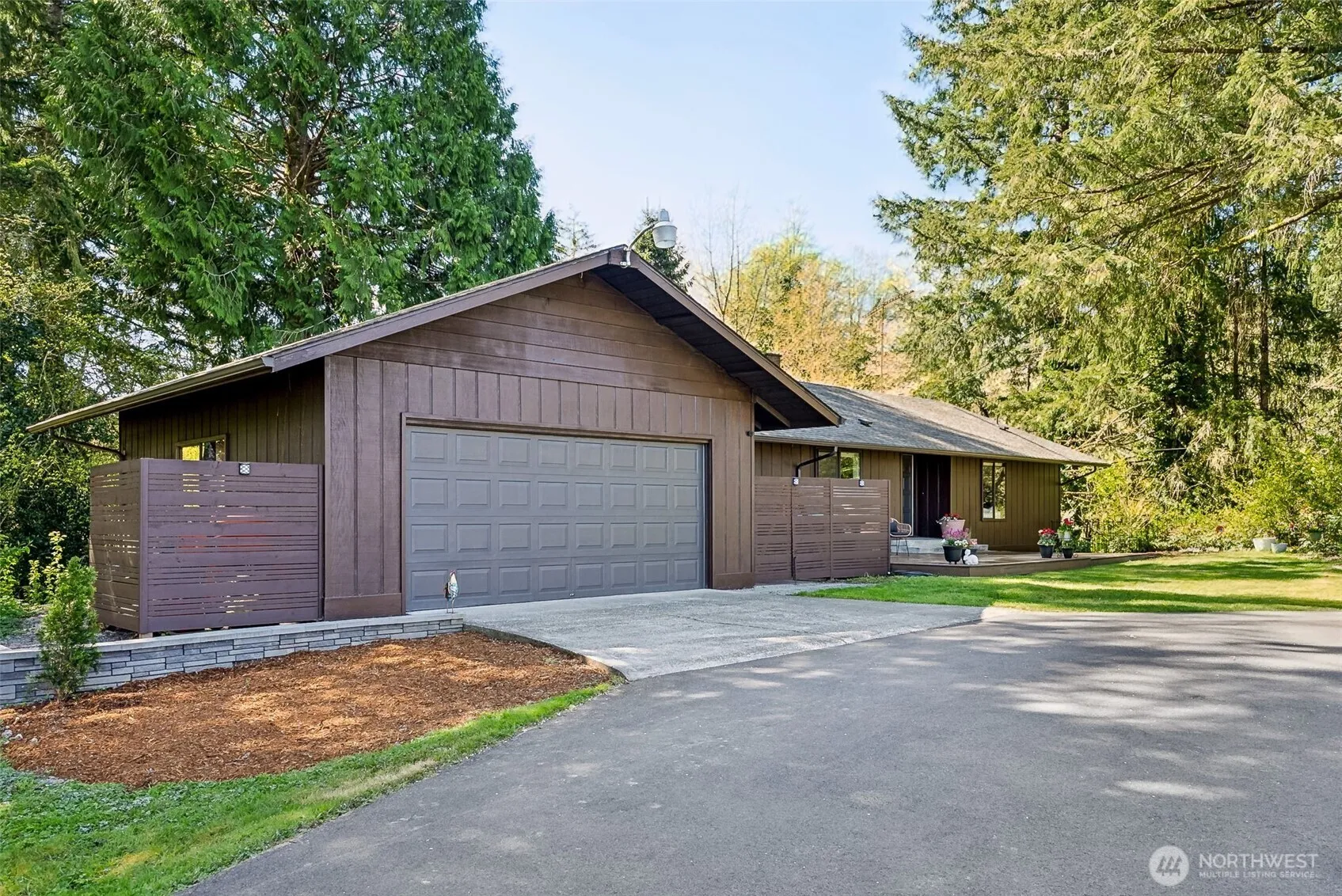 Property photo for 4749 Pleasant Glade Road Ne, Olympia photo 2