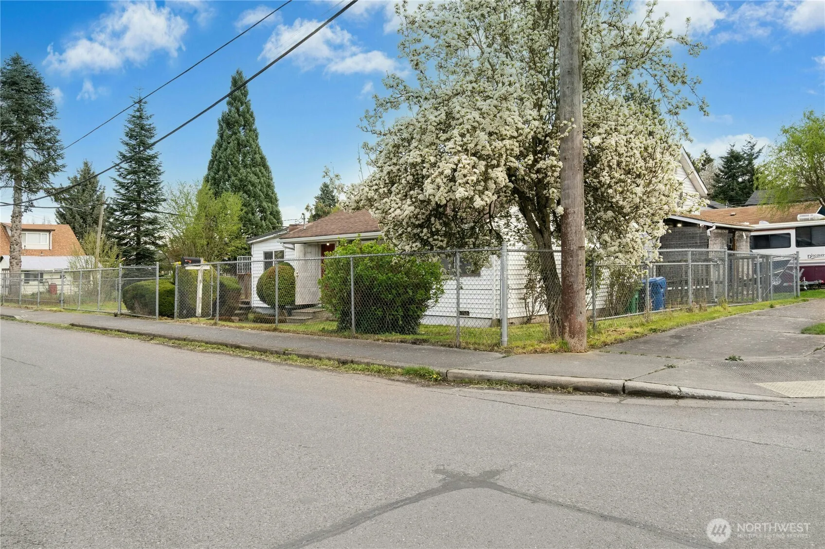 Property photo for 8820 5th Avenue S, Seattle photo 5
