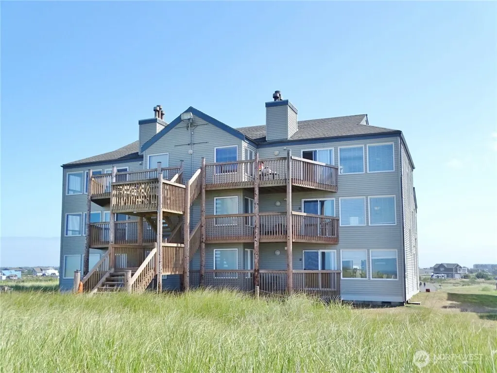 Property photo for 1399 Ocean Shores Boulevard Sw #2s-f, Ocean Shores photo 2