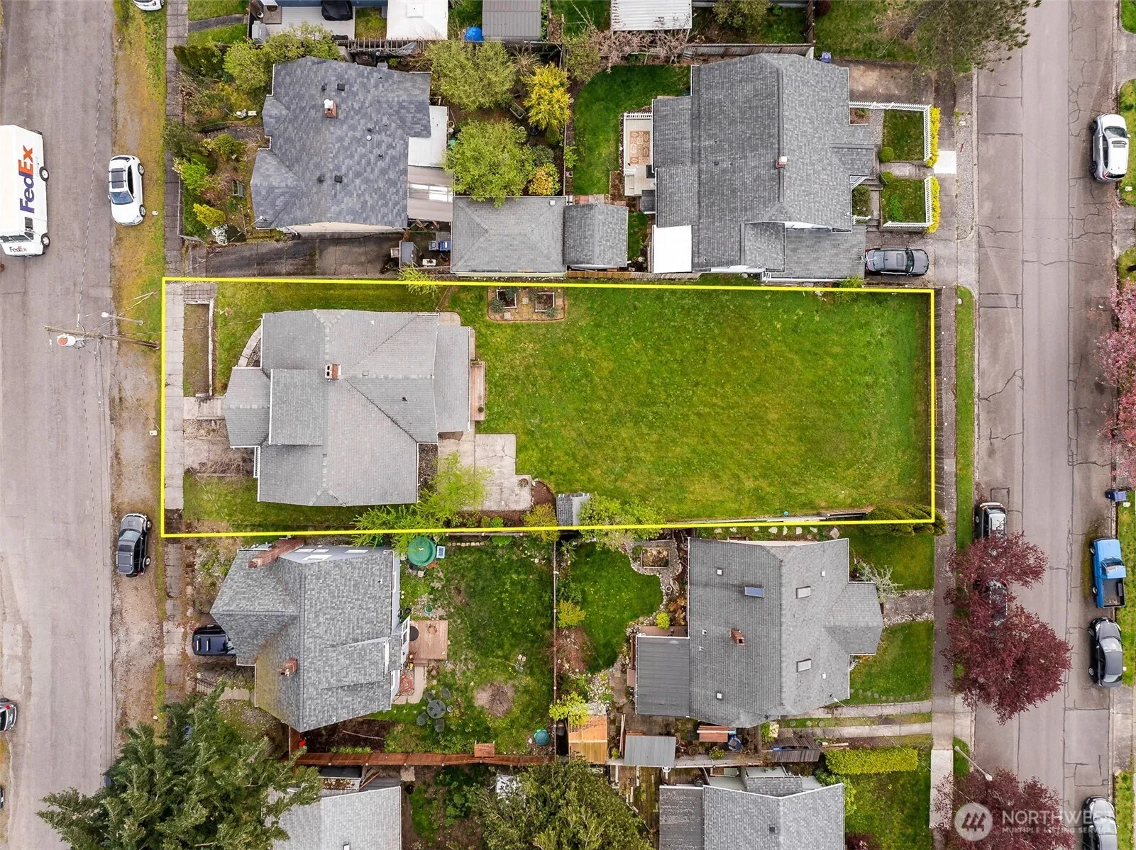 Property photo for 1014 E 32nd Street, Tacoma photo 2