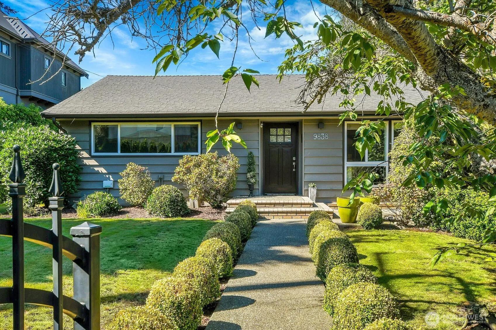 9838 Ne 14th Street, Bellevue