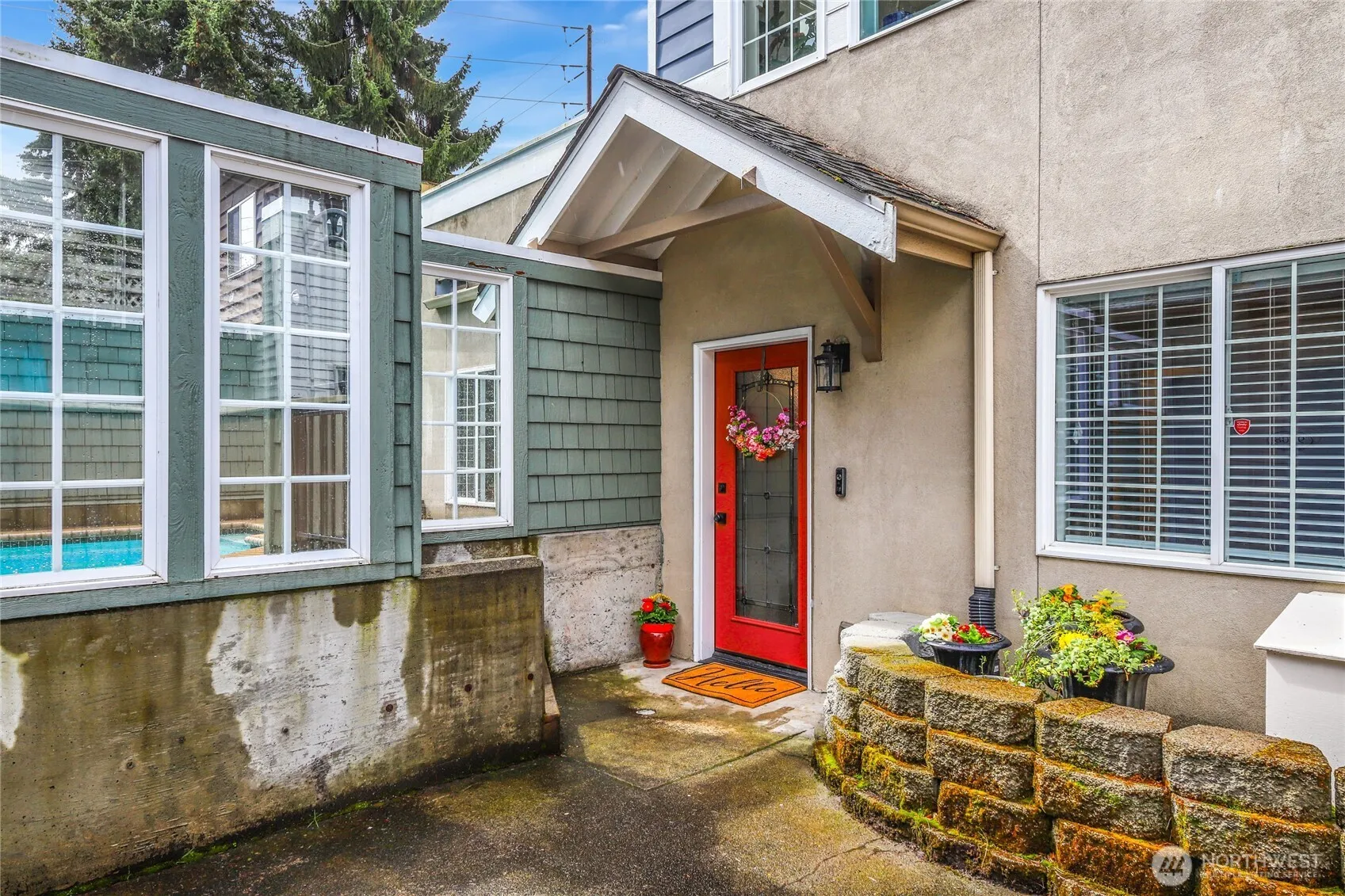 Property photo for 9508 9th Avenue Nw, Seattle photo 3