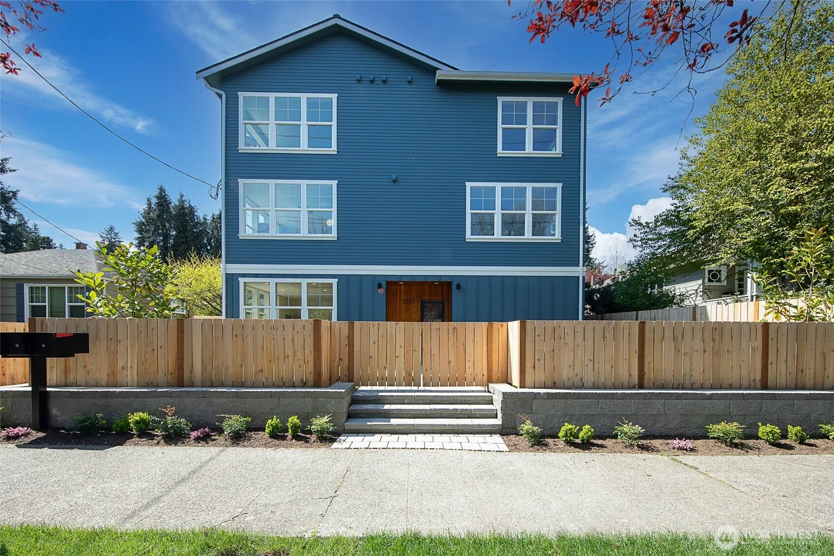 Property photo for 3639 34th Avenue W, Seattle