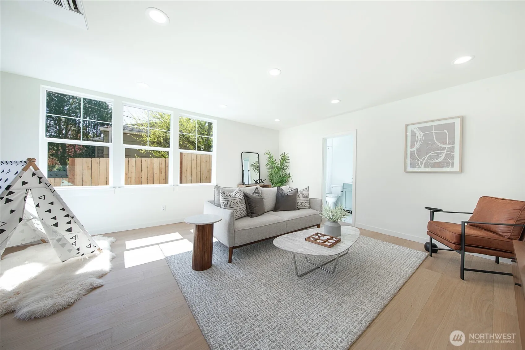 Property photo for 3639 34th Avenue W, Seattle photo 3