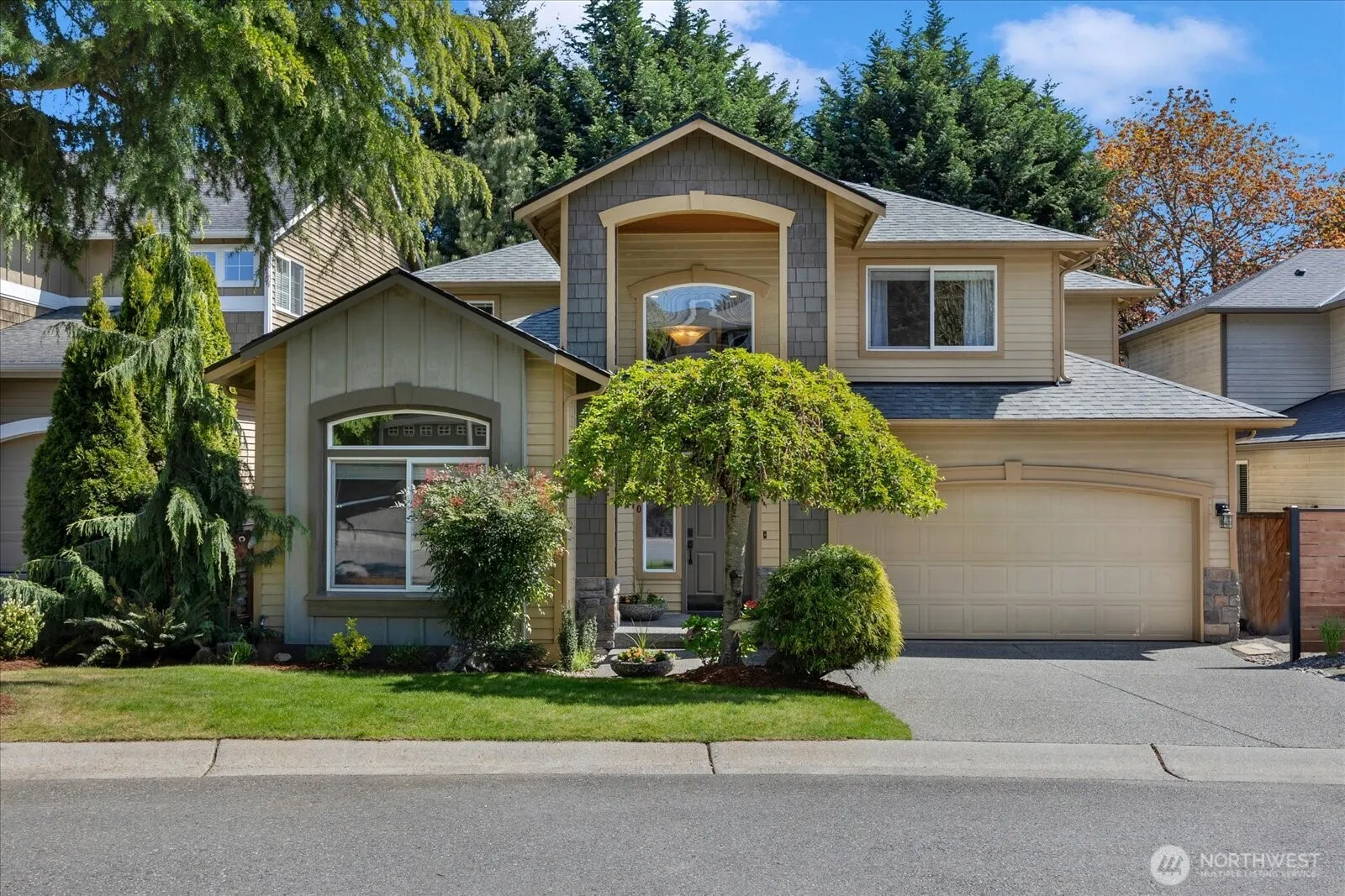 10040 Ne 142nd Place, Kirkland