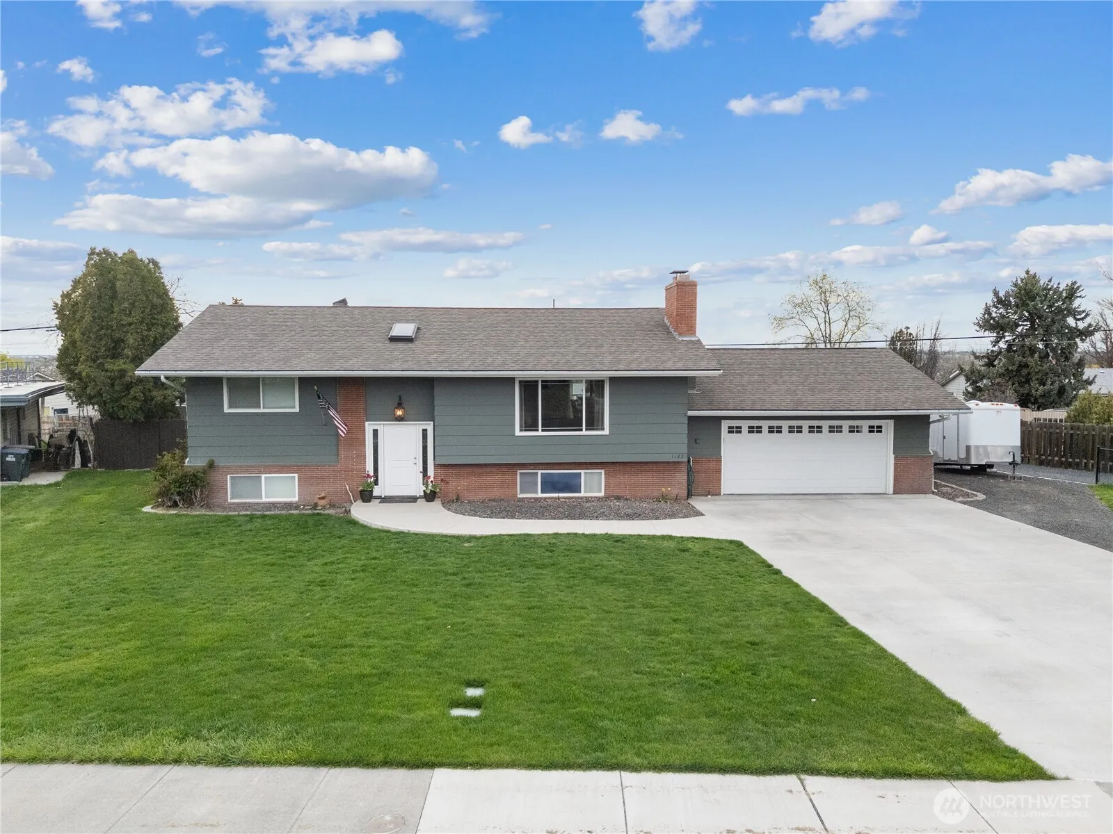 Property photo for 1122 S Jefferson Avenue, Moses Lake