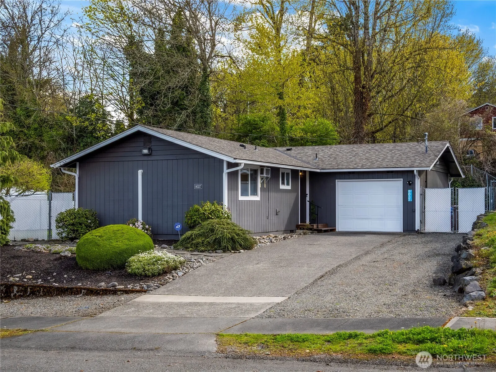 8037 S Thompson Avenue, Tacoma