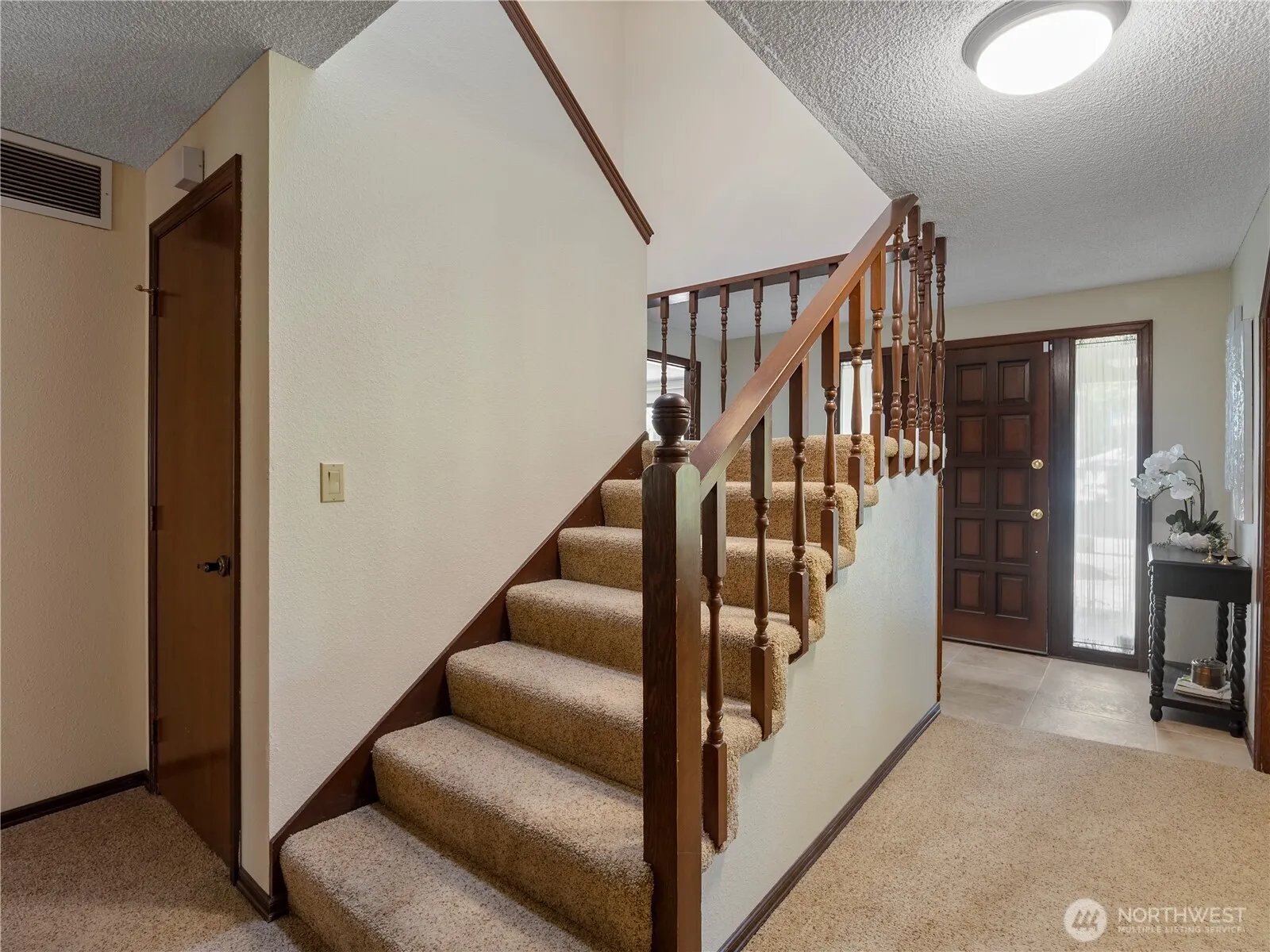 Property photo for 7800 Mountain Aire Loop Se, Lacey photo 4