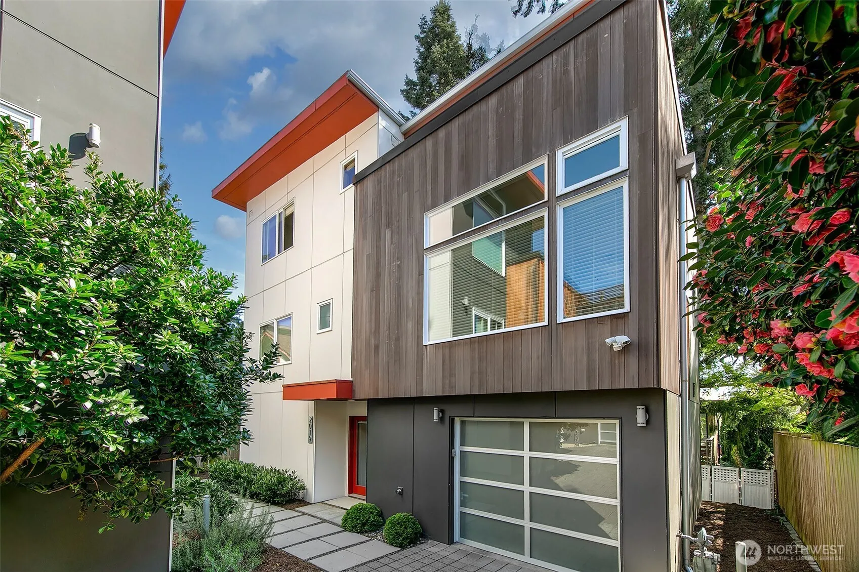 Property photo for 2019 Nw 64th Street, Seattle