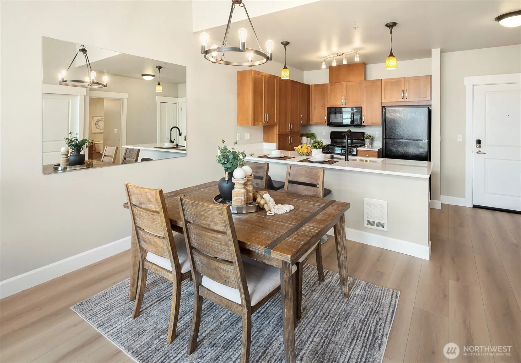 Property photo for 1840 25th Avenue Ne #412, Issaquah photo 4