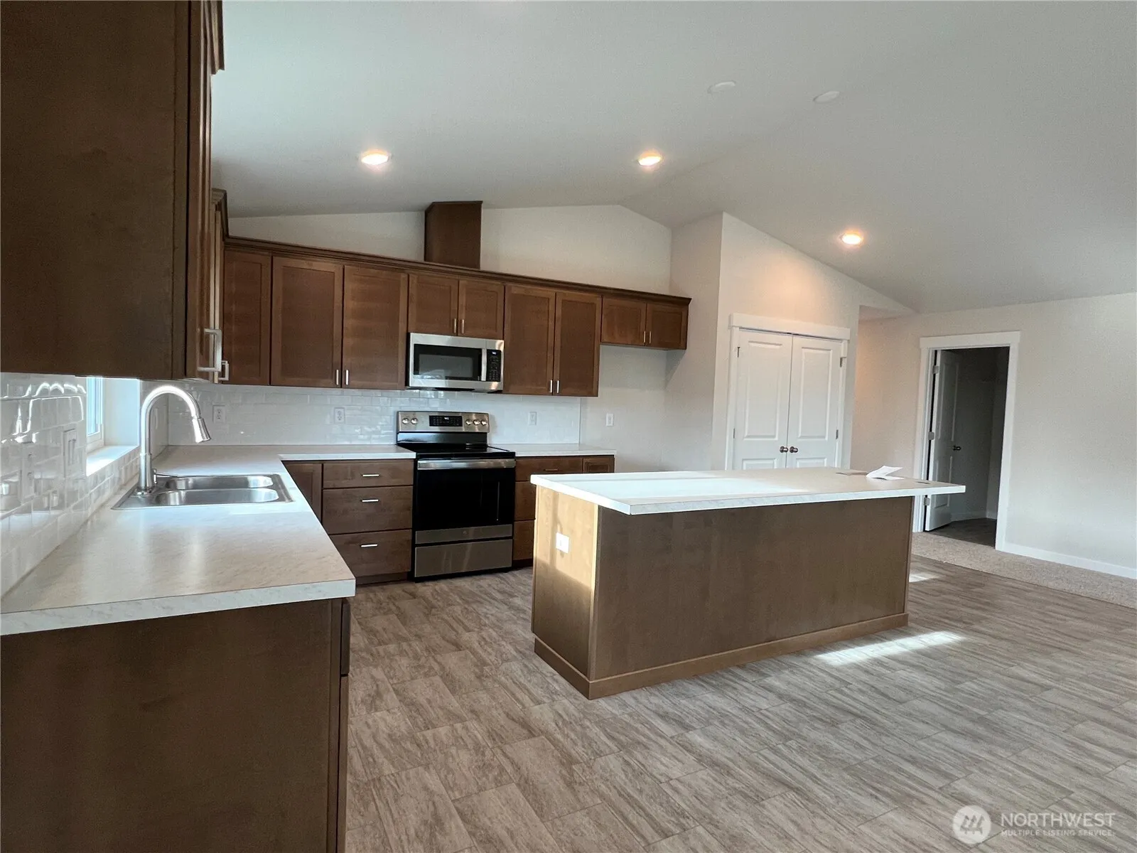 Property photo for 503 N Ruddy Street, Moses Lake photo 4