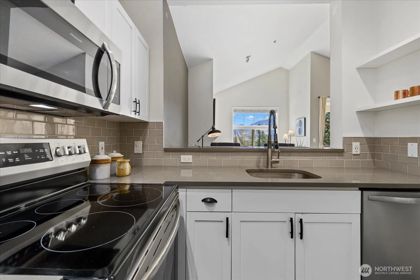 Property photo for 23420 Se Black Nugget Road #c301, Issaquah photo 5