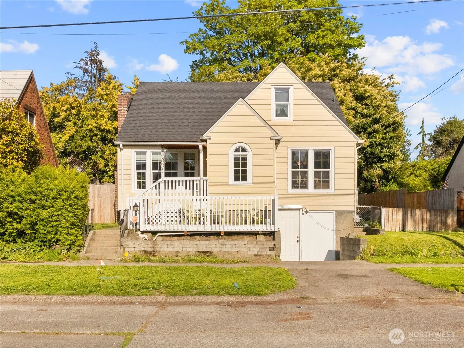 Property photo for 1010 Veneta Avenue, Bremerton
