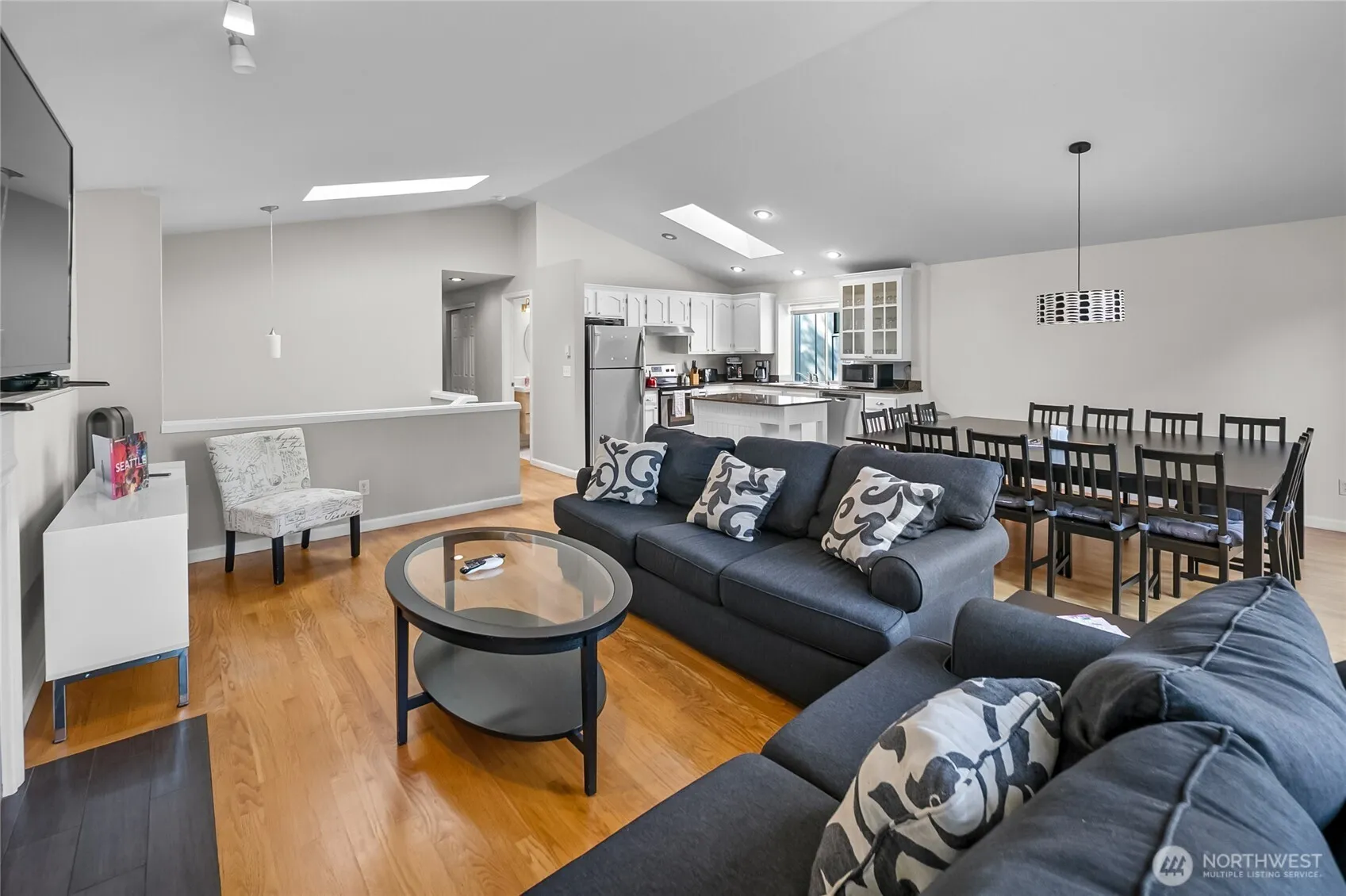 Property photo for 1612 26th Avenue, Seattle photo 2