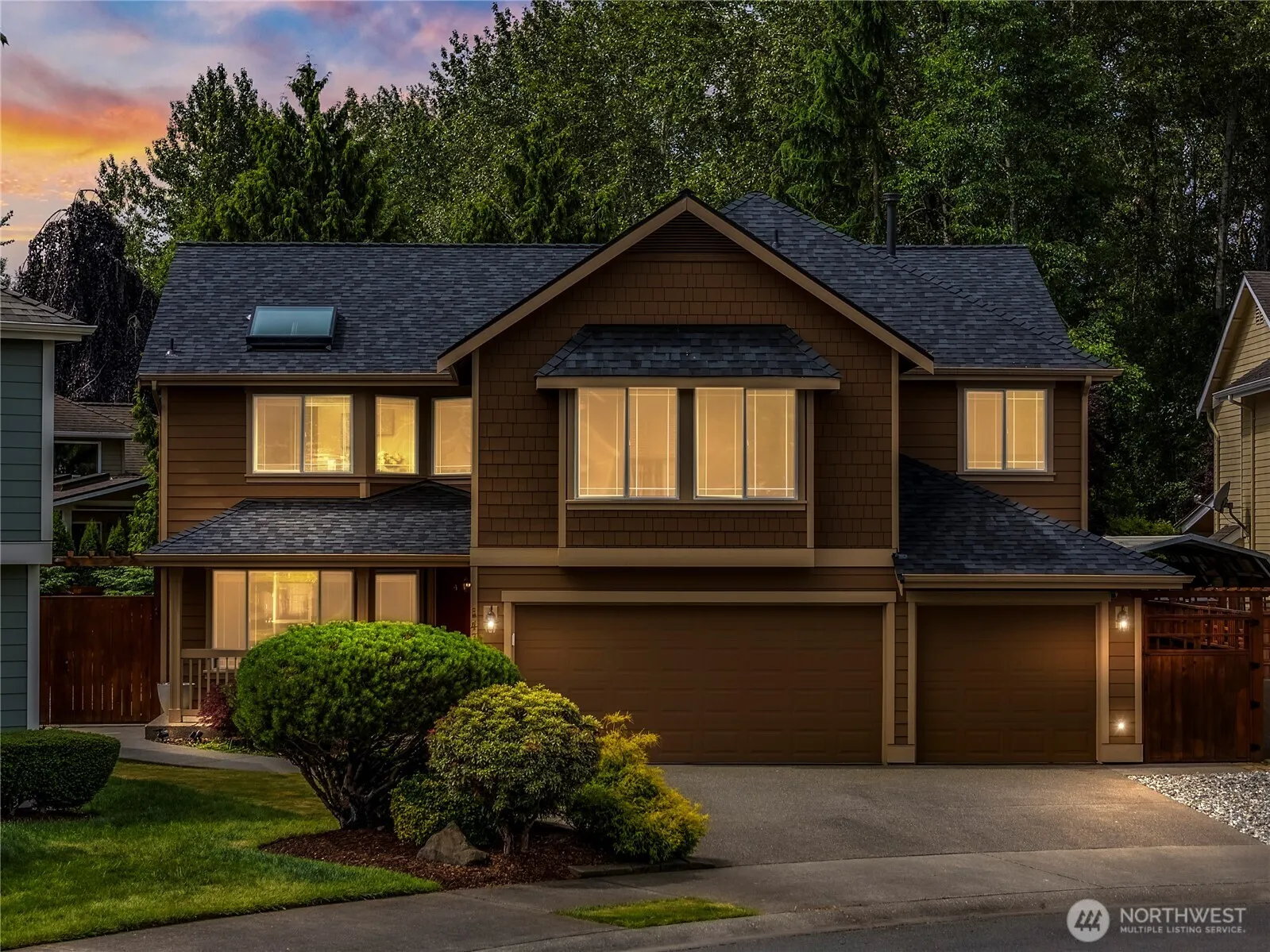 4307 Ne 7th Place, Renton