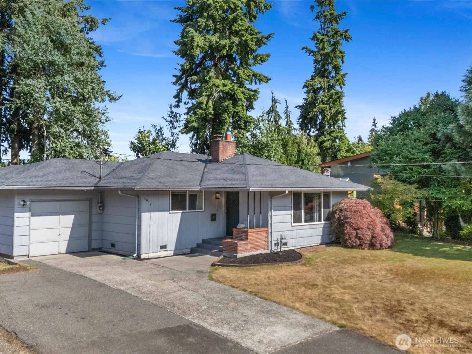 Property photo for 4913 W View Drive, Everett