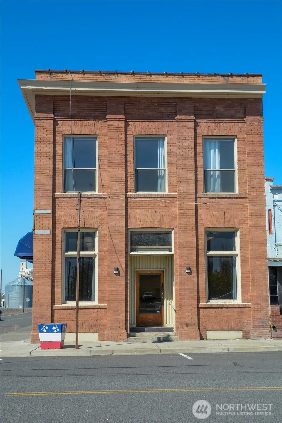Property photo for 101 N I Street, Lind photo 4
