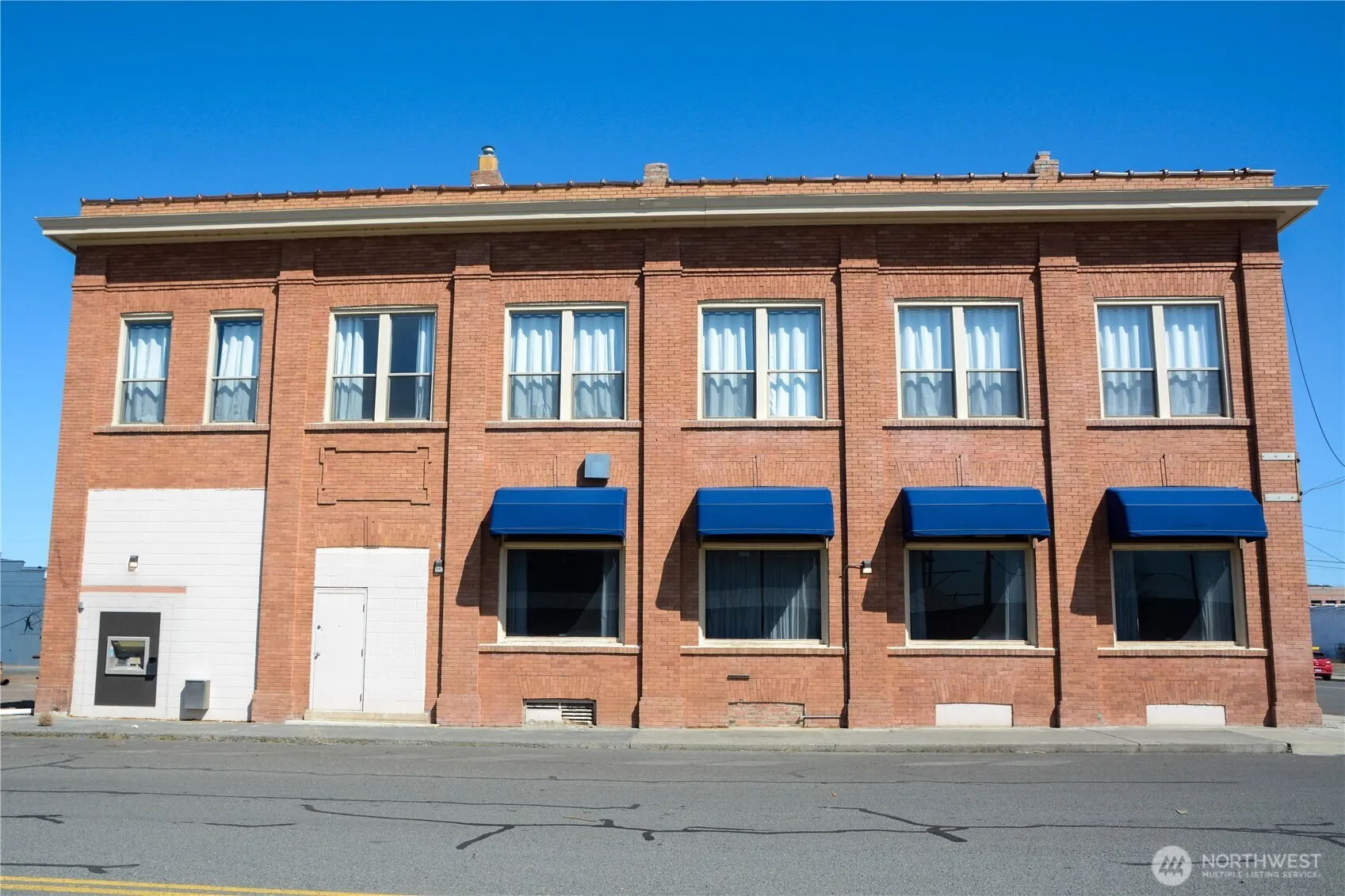 Property photo for 101 N I Street, Lind