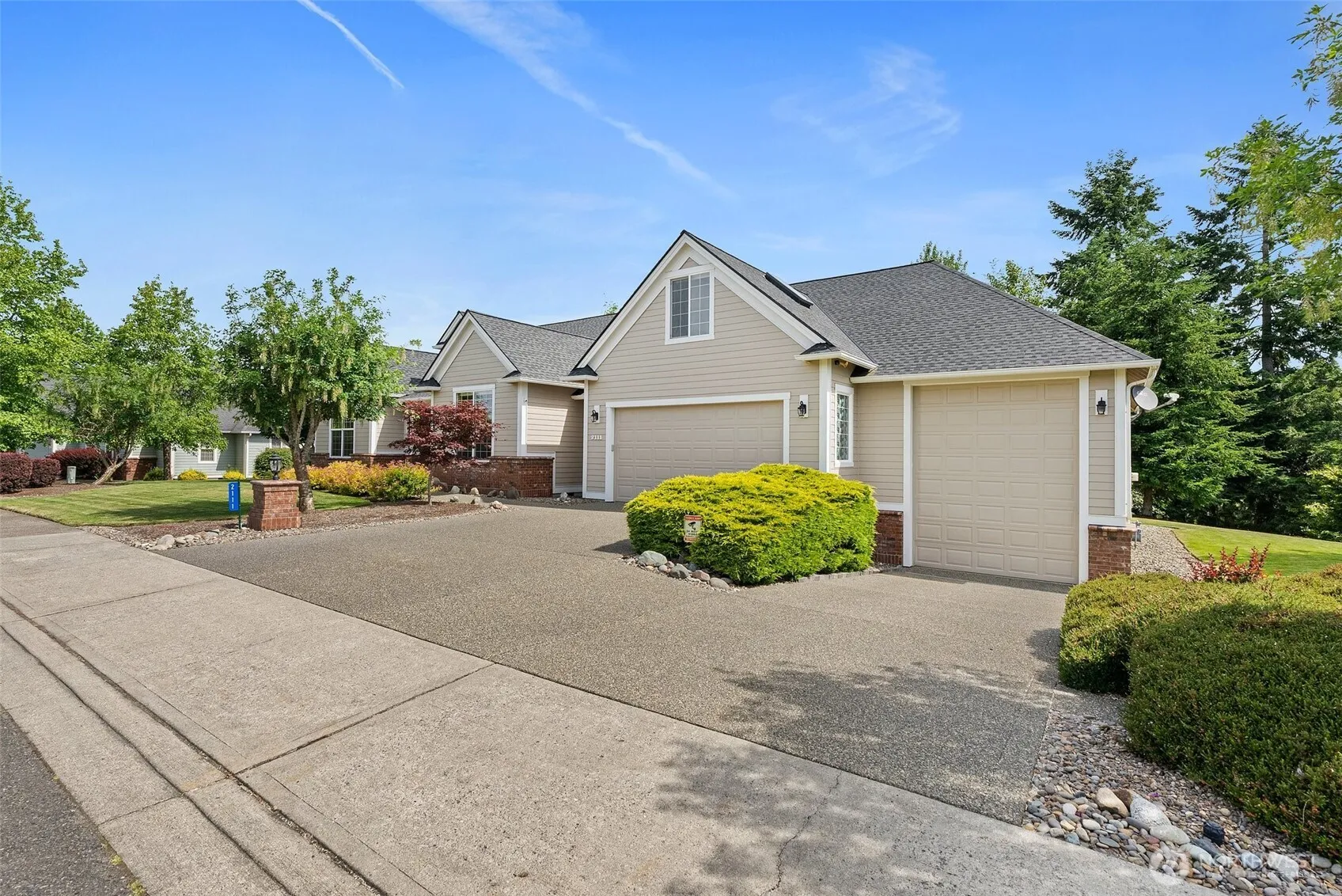 Property photo for 2111 Huntington Loop Se, Olympia photo 3