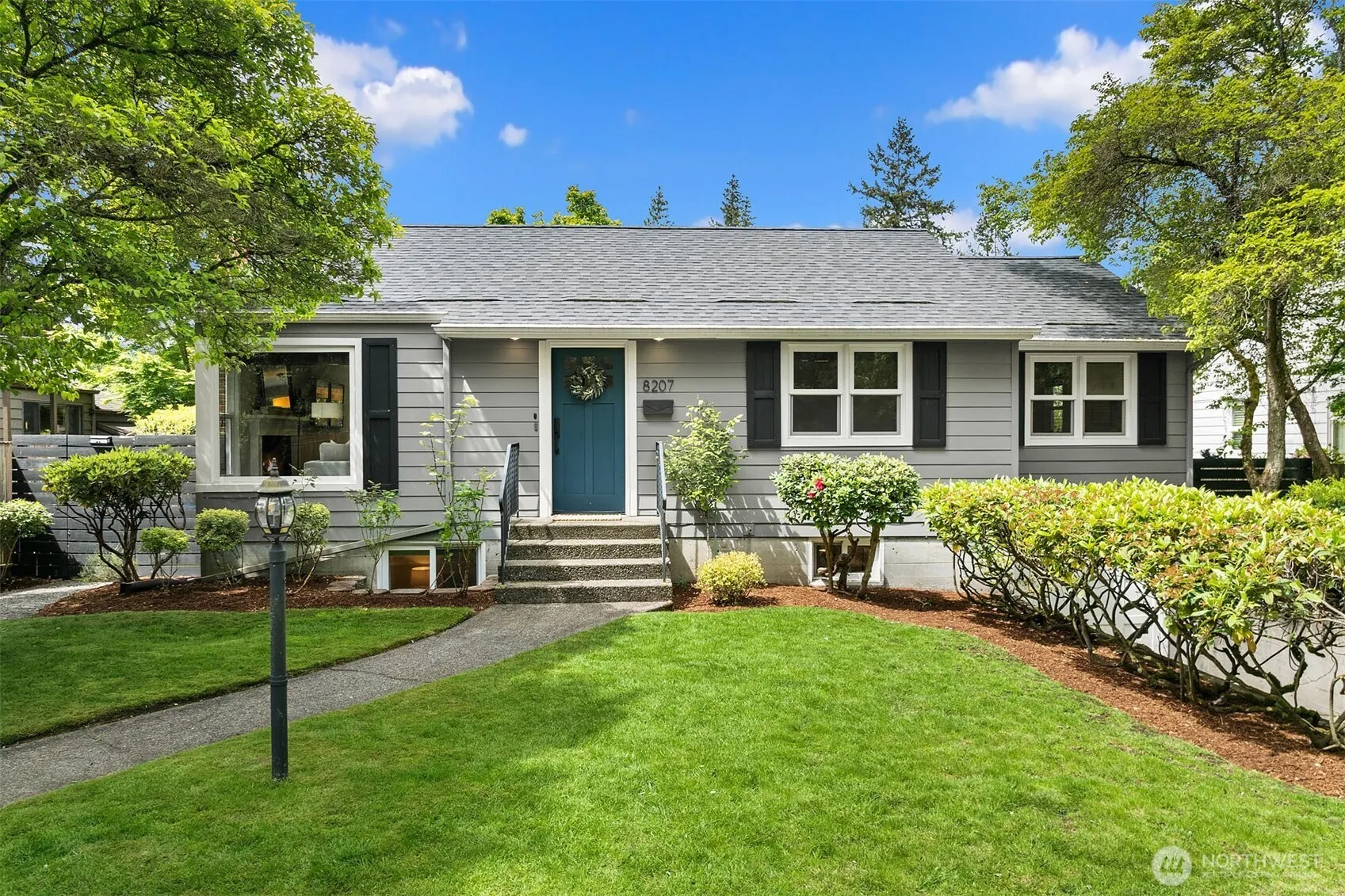 Property photo for 8207 39th Avenue Ne, Seattle