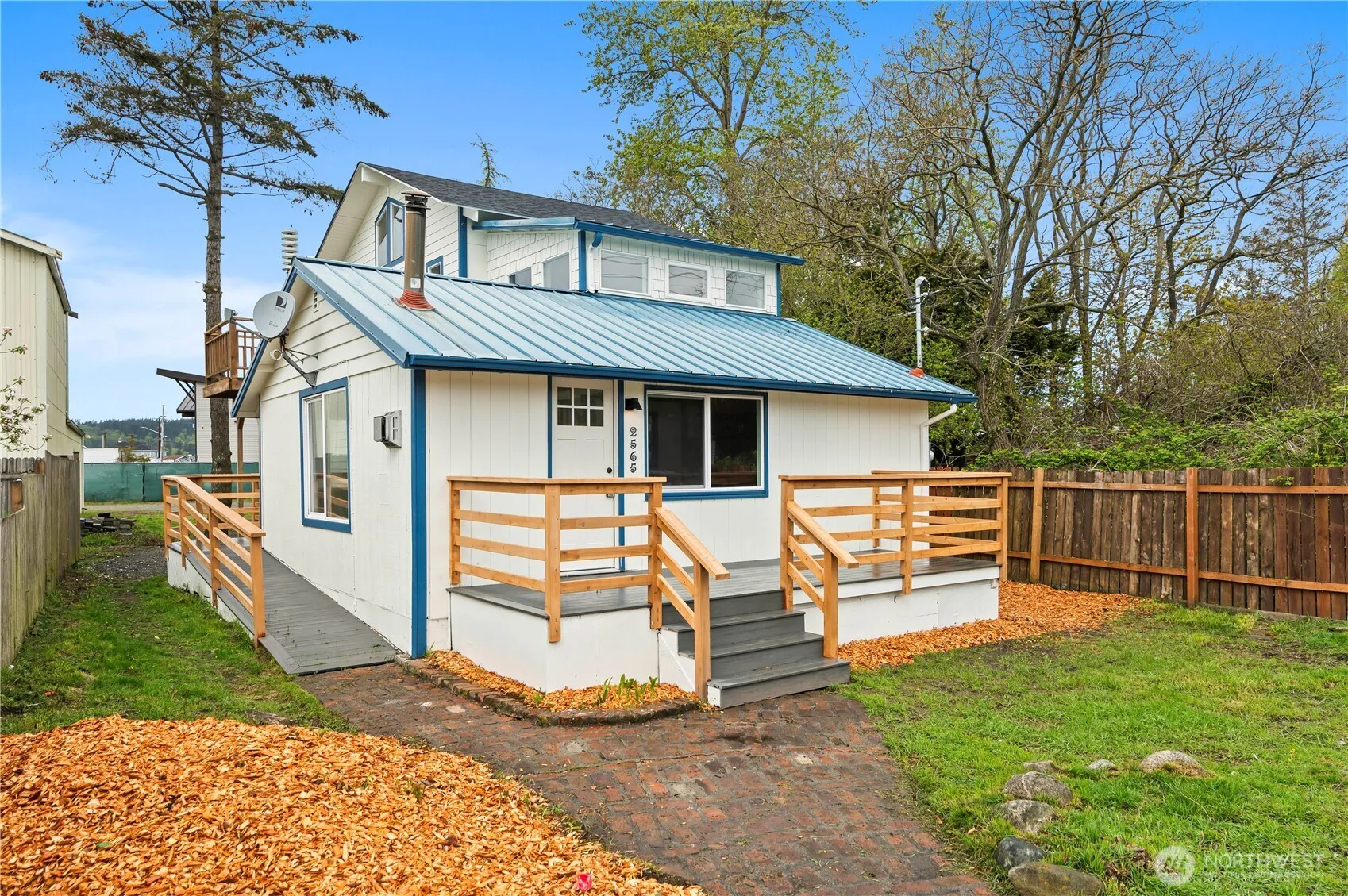 Property photo for 2565 Finkbonner Road, Bellingham