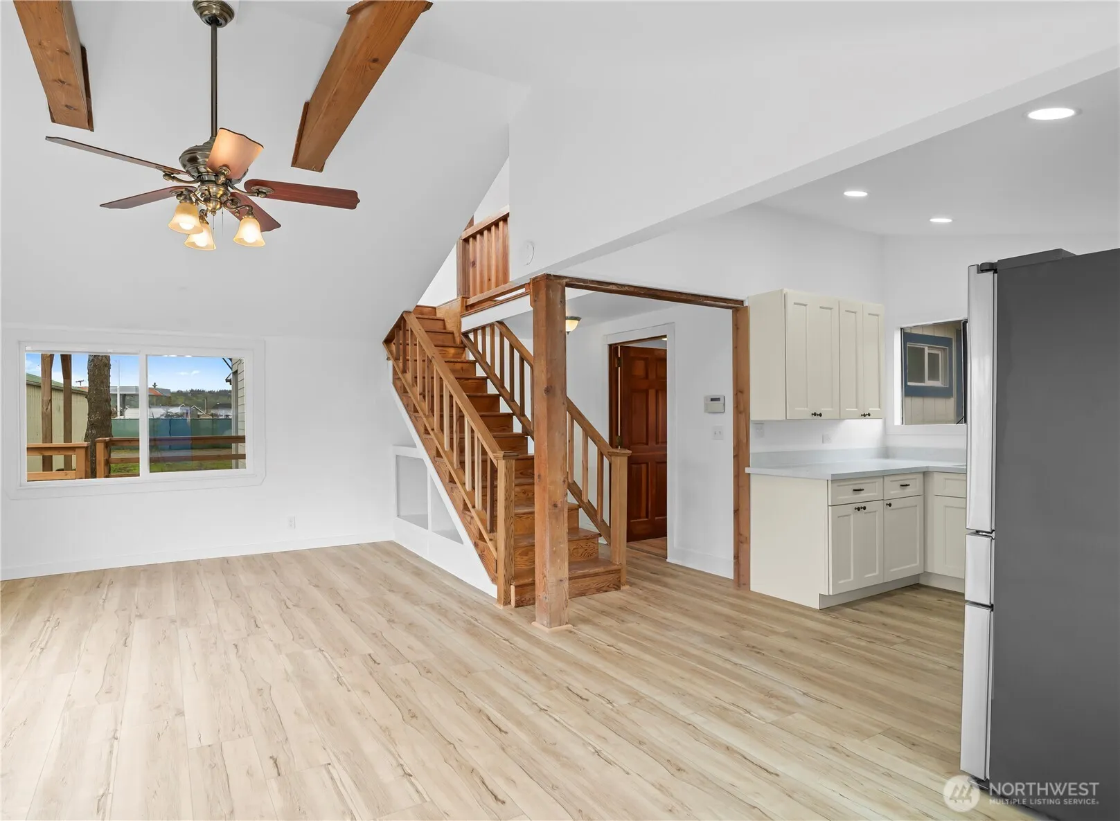 Property photo for 2565 Finkbonner Road, Bellingham photo 5