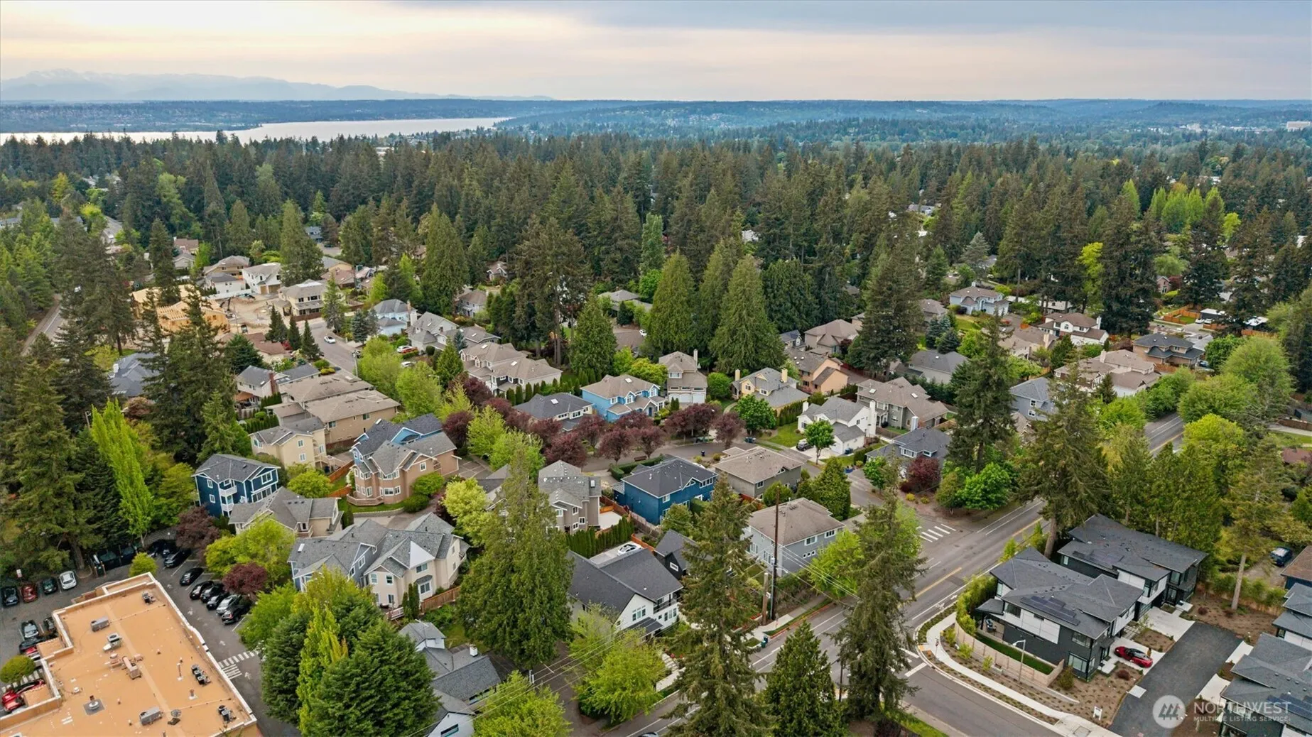 Property photo for 13115 Ne 70th Drive, Kirkland