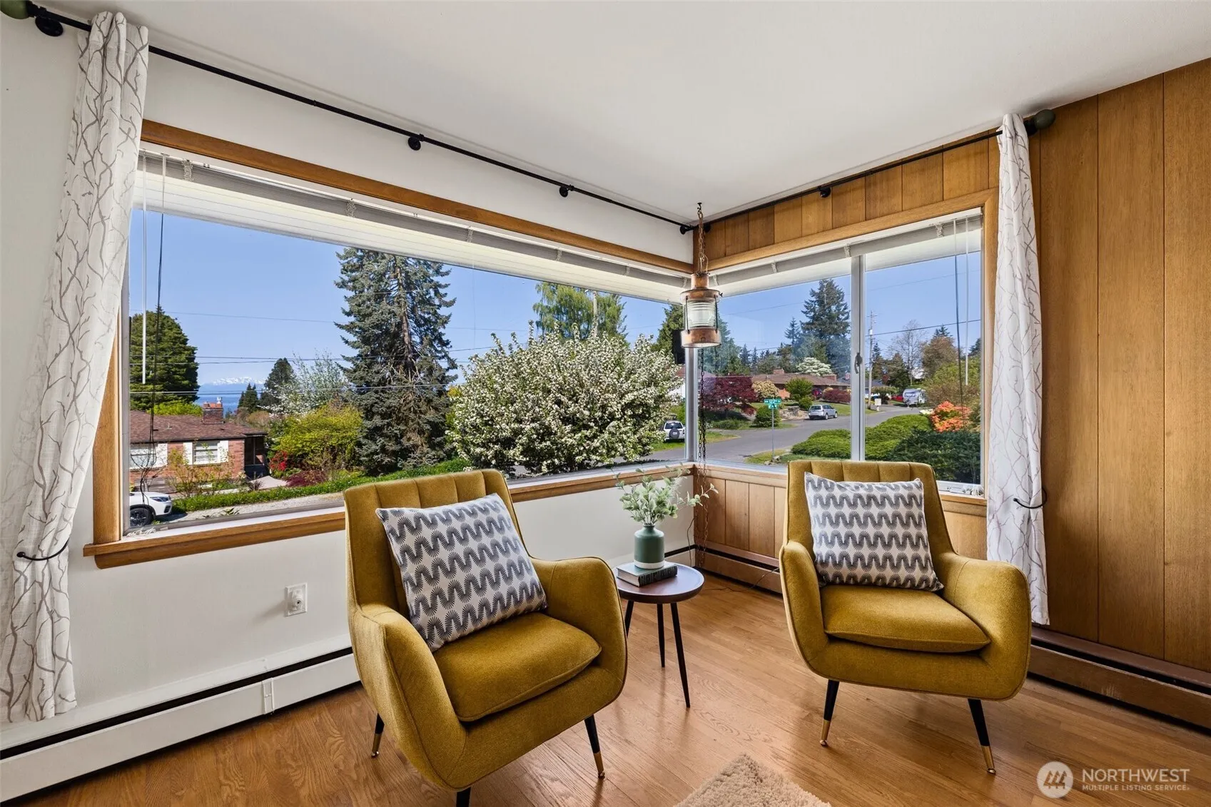 Property photo for 12046 6th Avenue Nw, Seattle photo 5