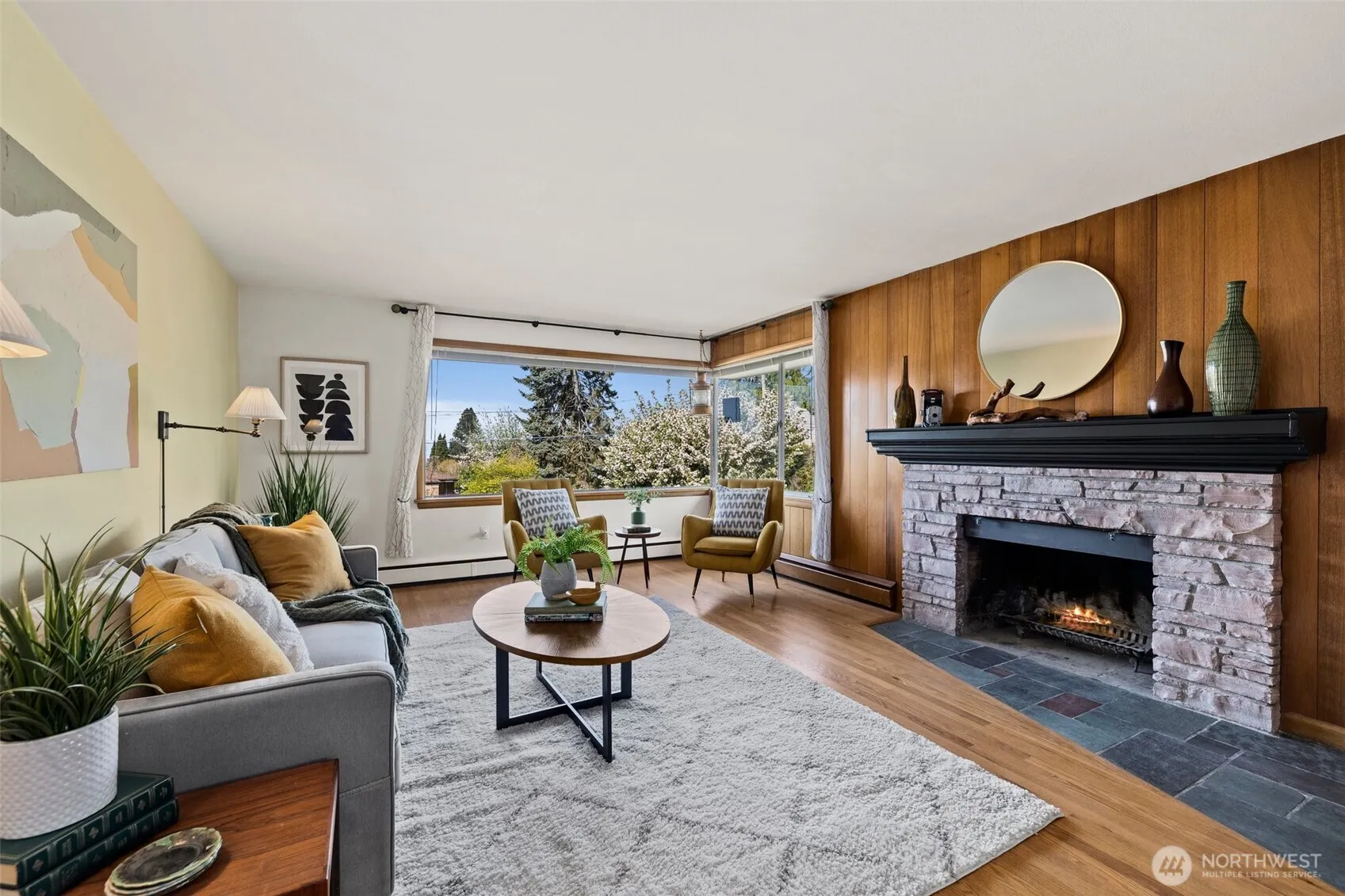 Property photo for 12046 6th Avenue Nw, Seattle photo 2