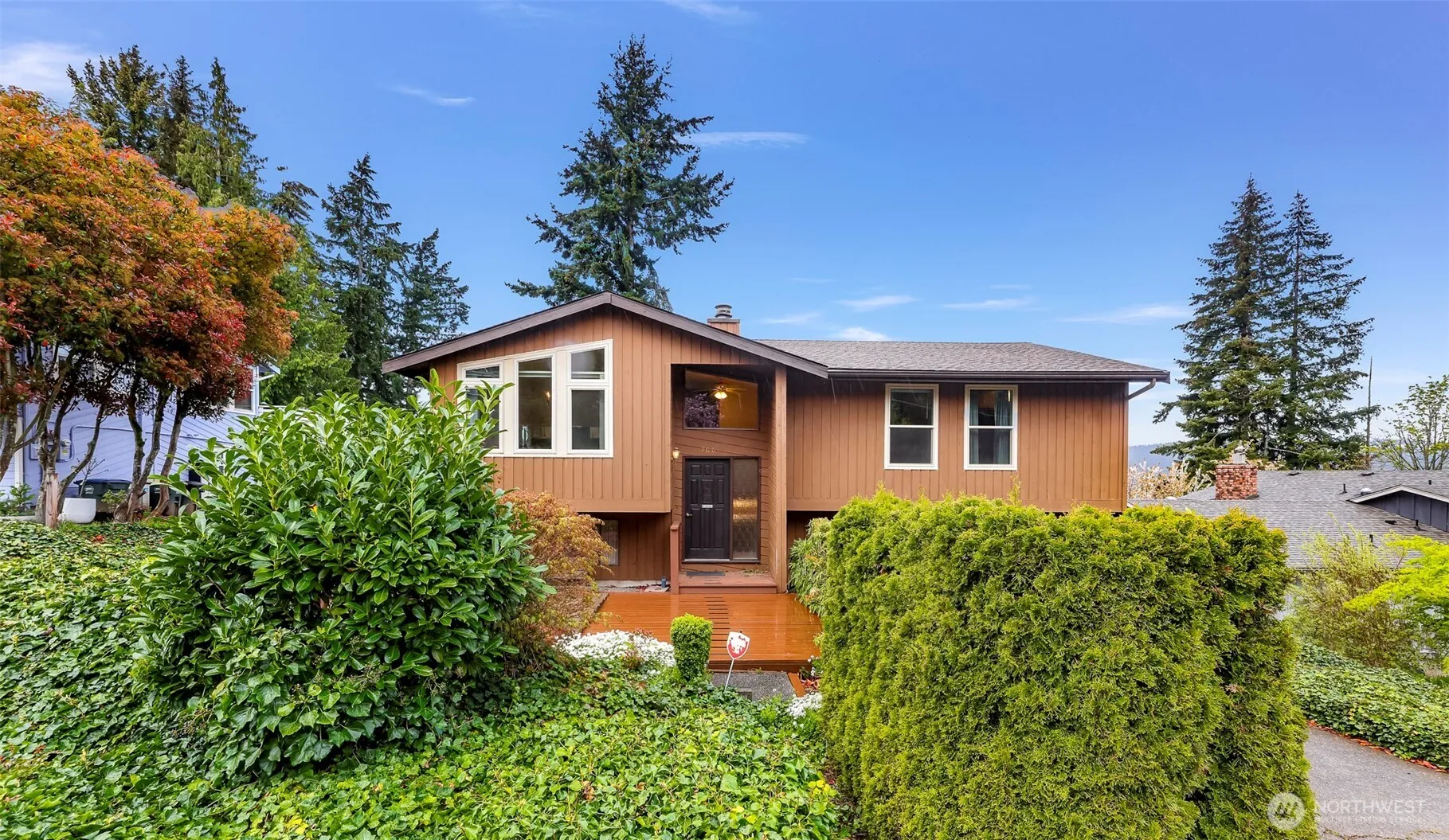 Property photo for 900 40th Street, Bellingham photo 2