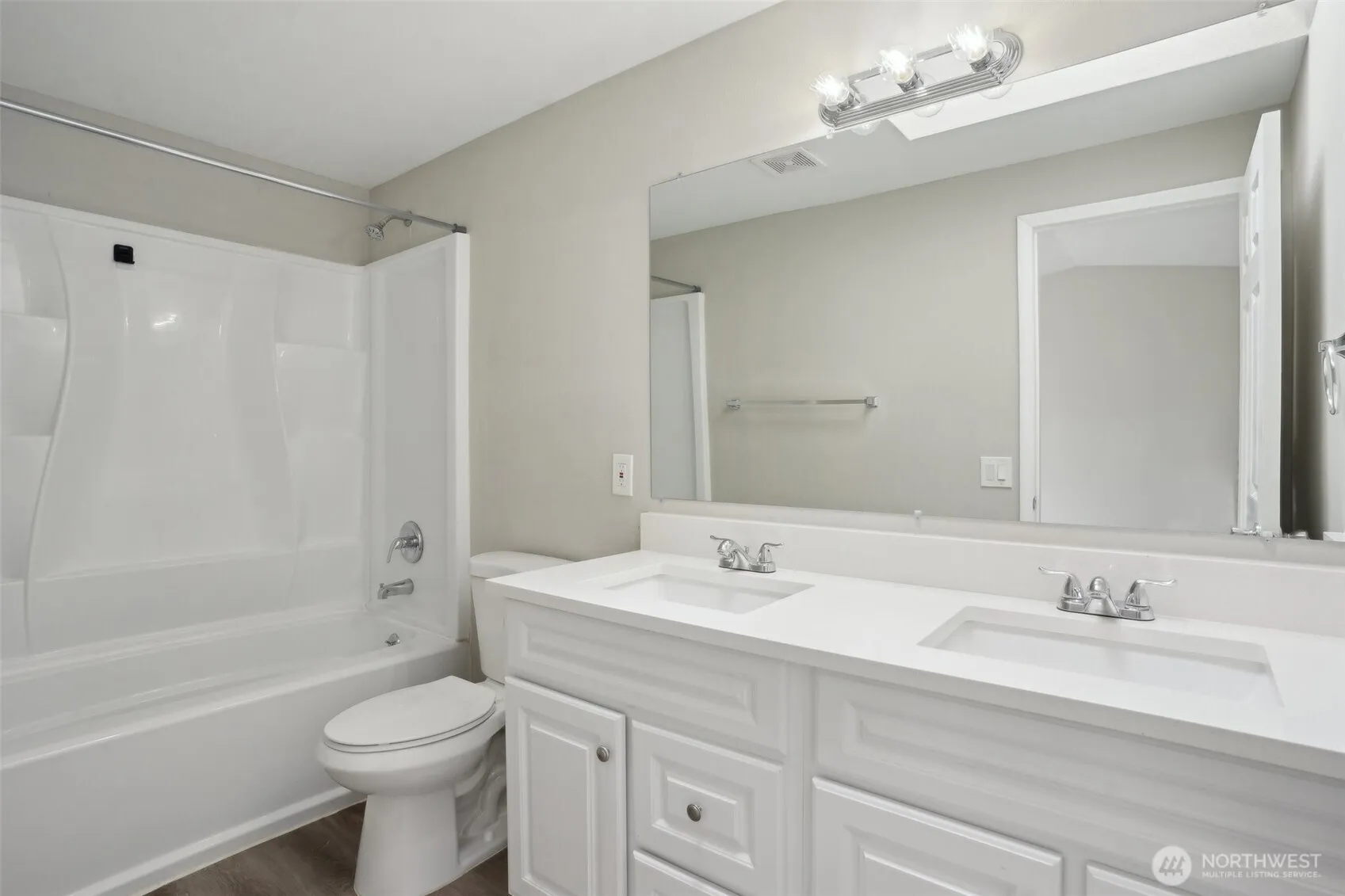 Property photo for 9202 150th Street E, Puyallup photo 3