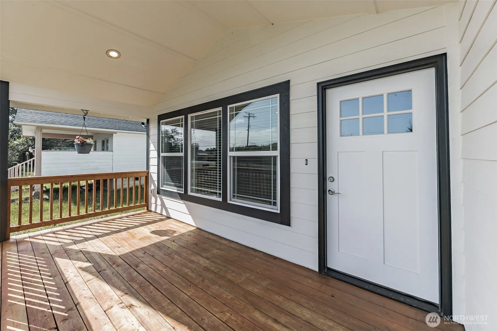 Property photo for 178 Pacific Boulevard Nw, Ocean Shores photo 3