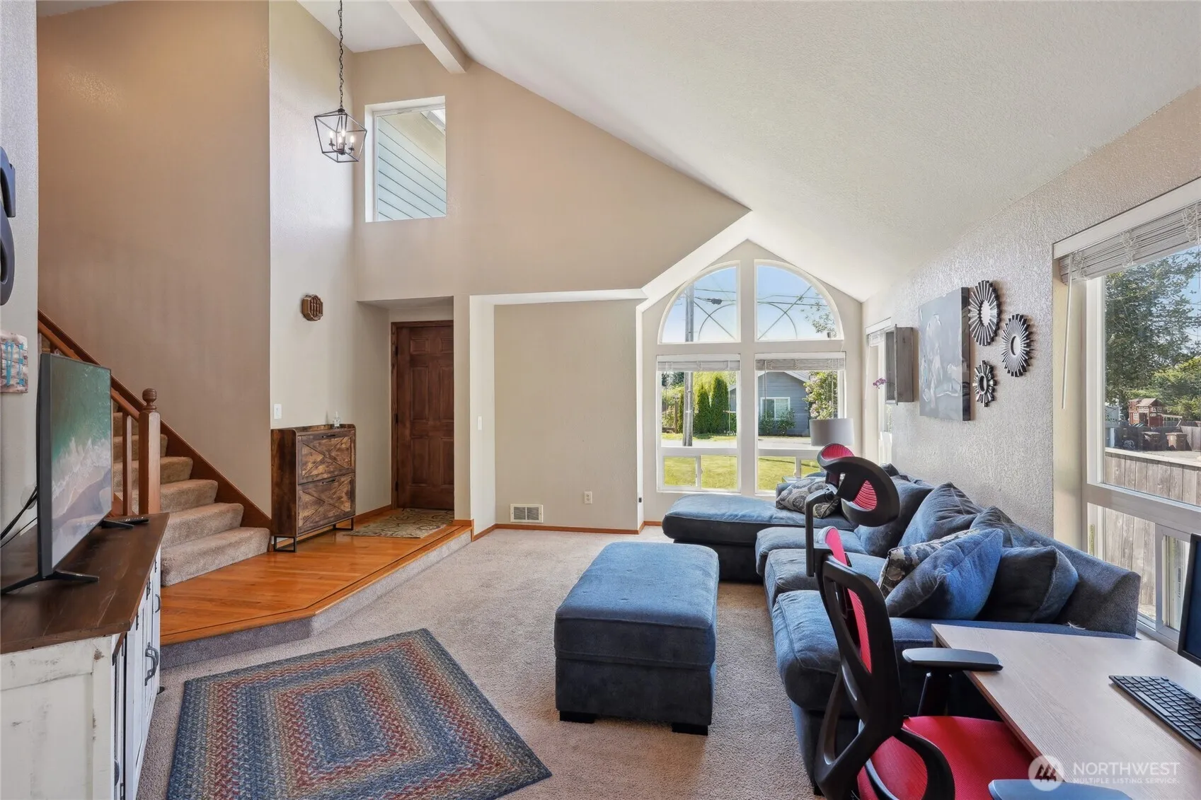 Property photo for 1911 Crystal Springs Road W, Tacoma photo 4