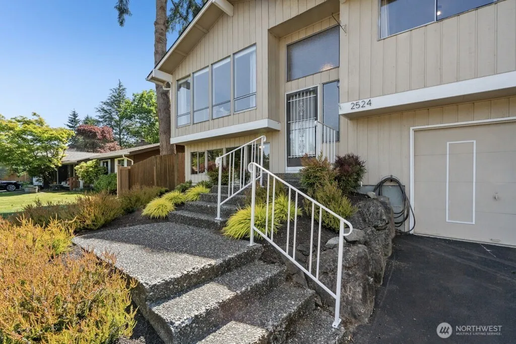 Property photo for 2524 171st Street Se, Bothell photo 4