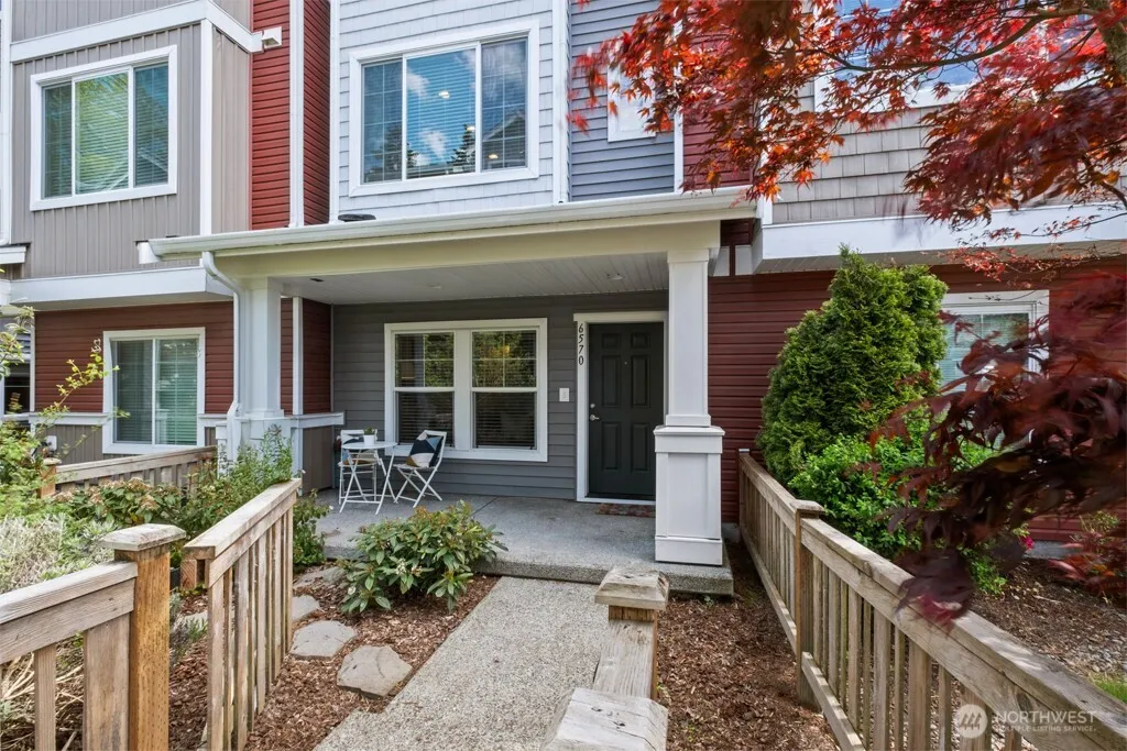 Property photo for 6570 High Point Drive Sw #3.2, Seattle
