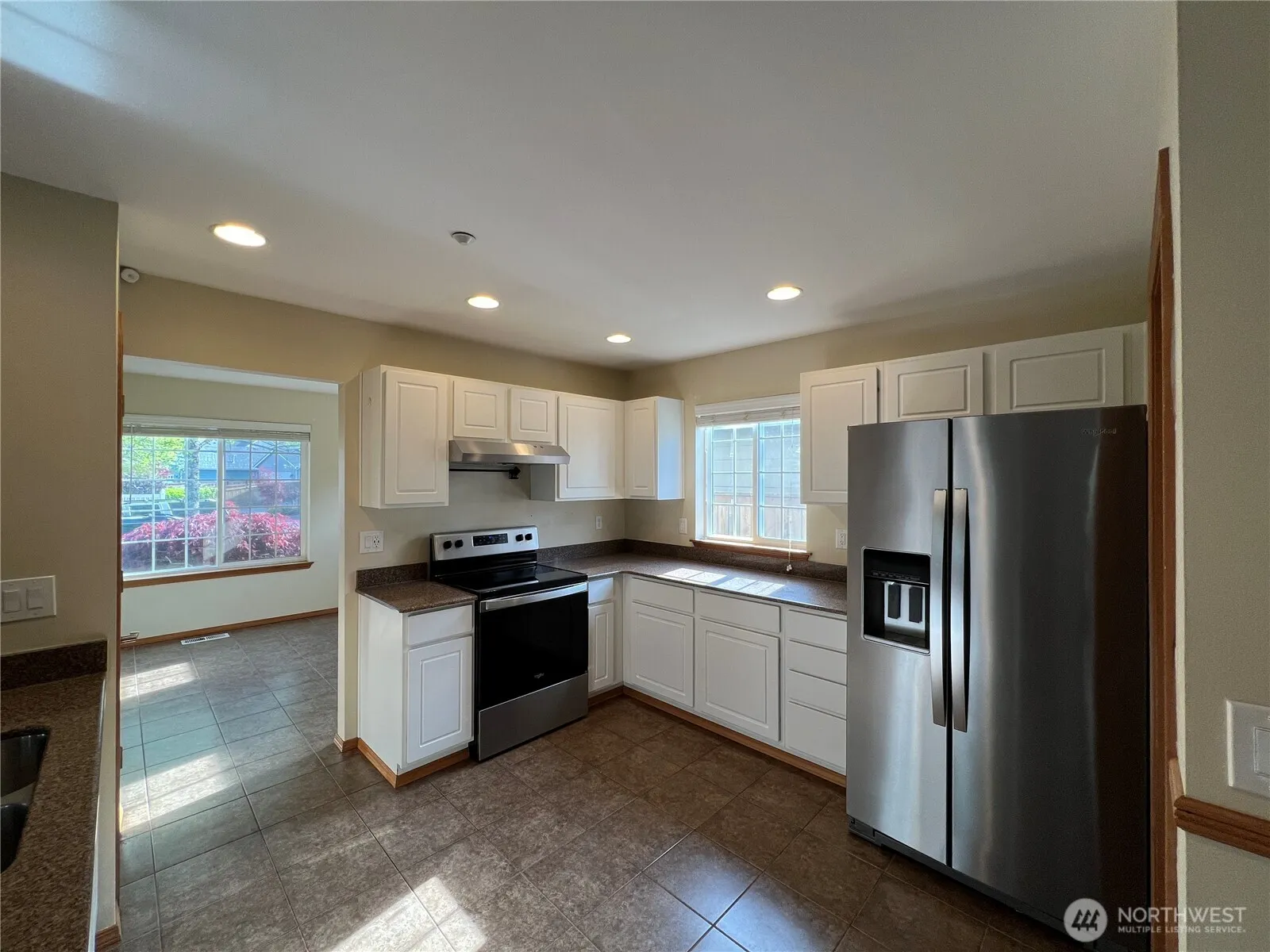 Property photo for 2285 Mcdonald Avenue, Dupont photo 2
