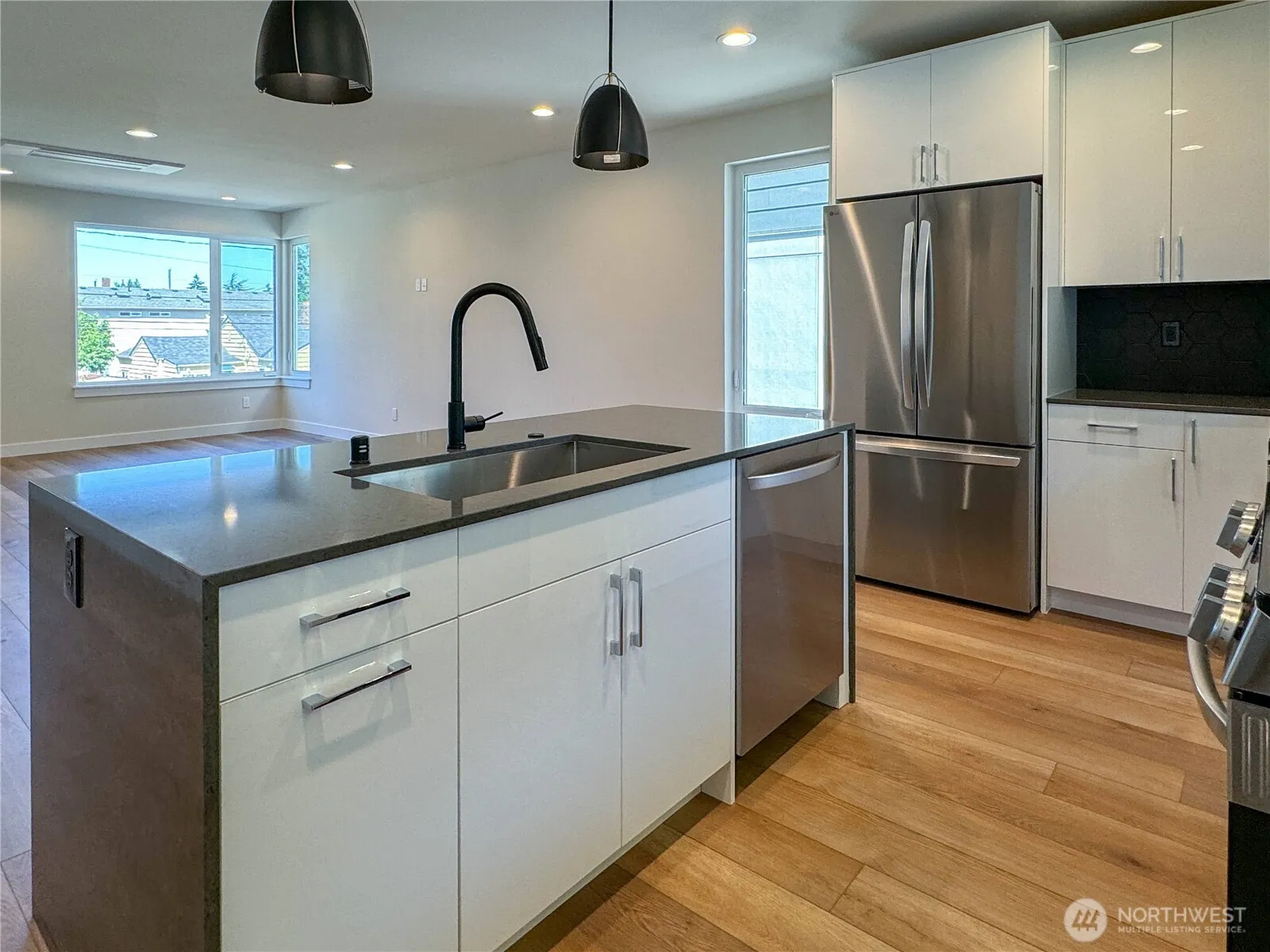 Property photo for 6909 42nd Avenue S #b, Seattle photo 3