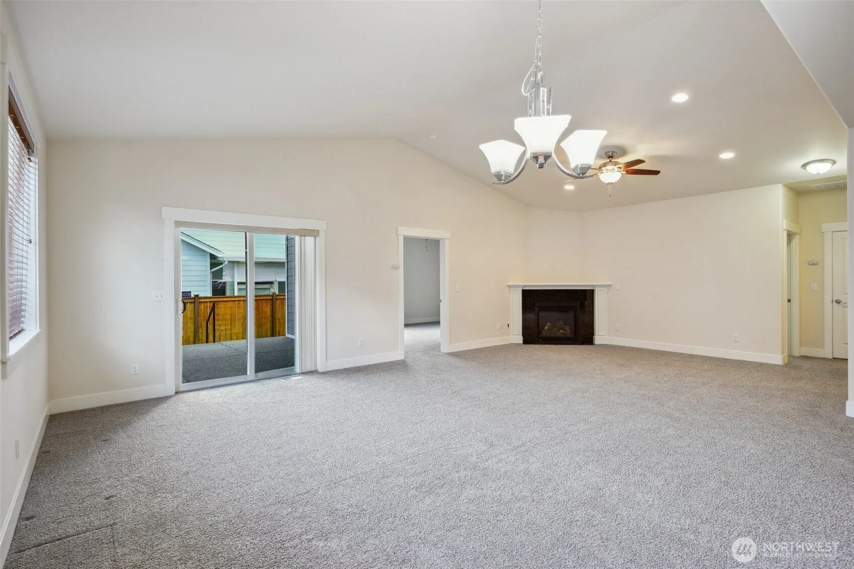 Property photo for 14431 22nd Avenue Ct E, Tacoma photo 4
