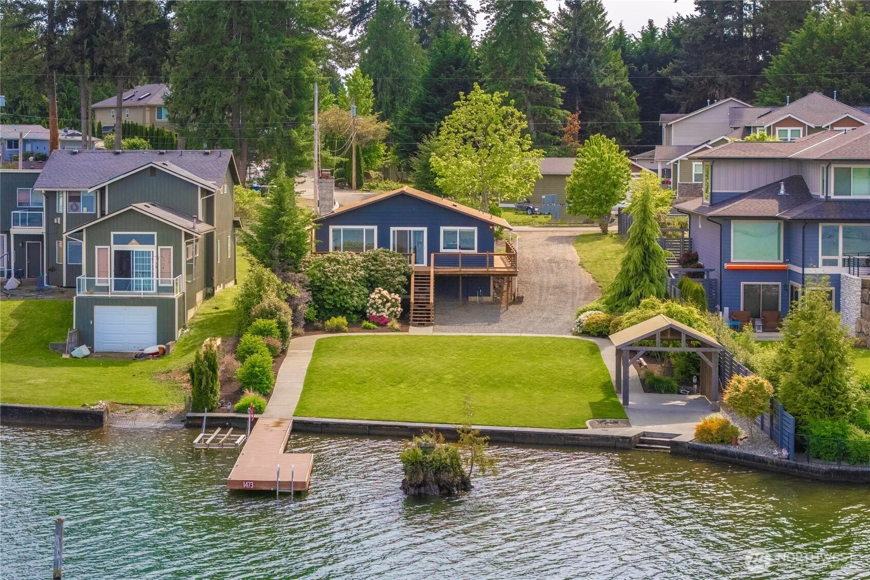 4726 N Island Drive E, Bonney Lake