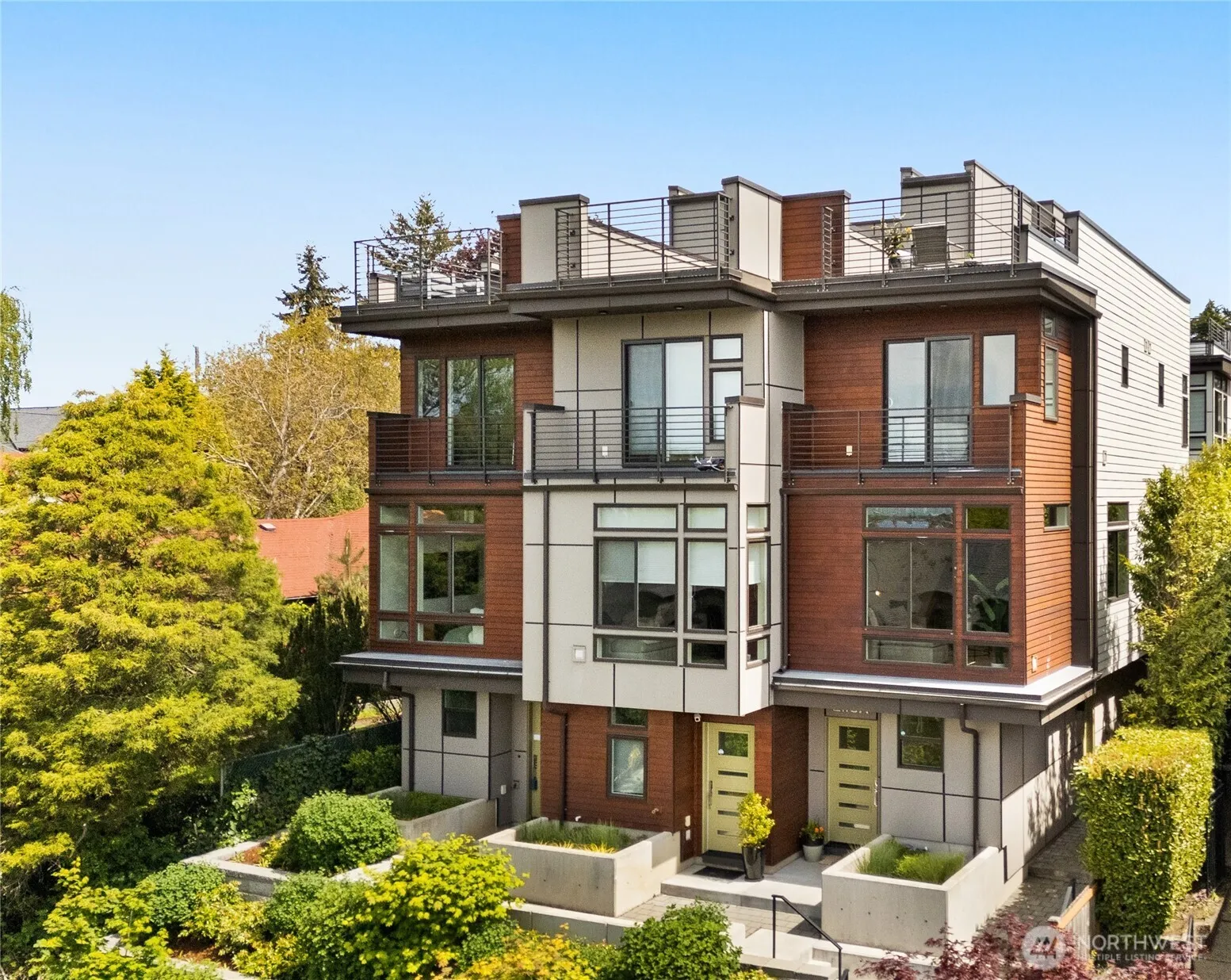 Property photo for 2116 9th Avenue W #a, Seattle