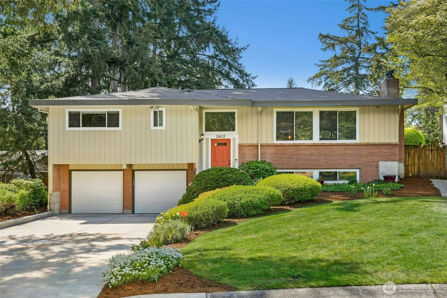 2613 127th Avenue Ne, Bellevue
