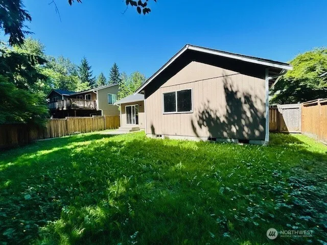 Property photo for 13827 93rd Avenue E, Puyallup photo 5