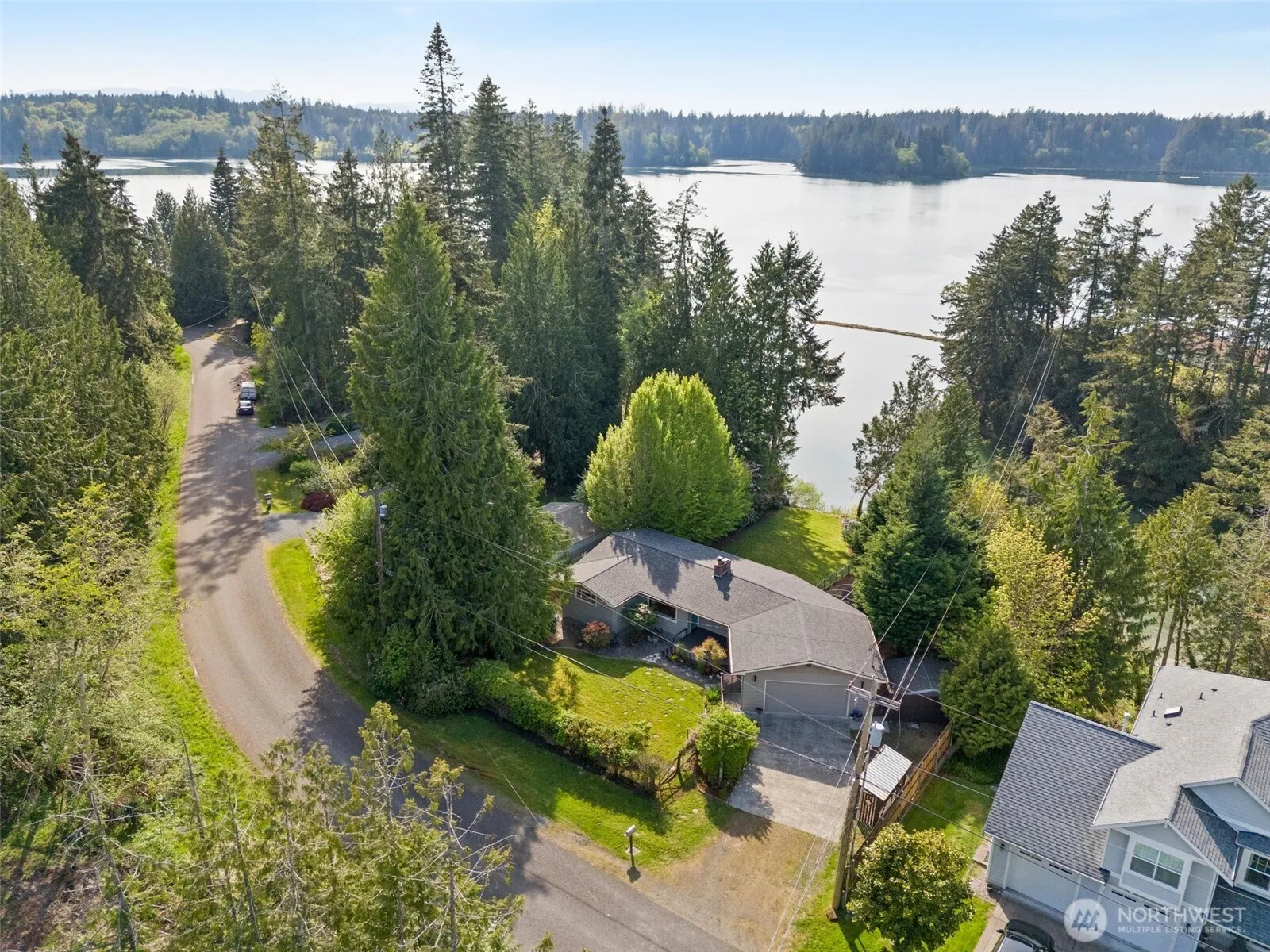 Property photo for 6949 Kellogg Drive Ne, Olympia photo 3