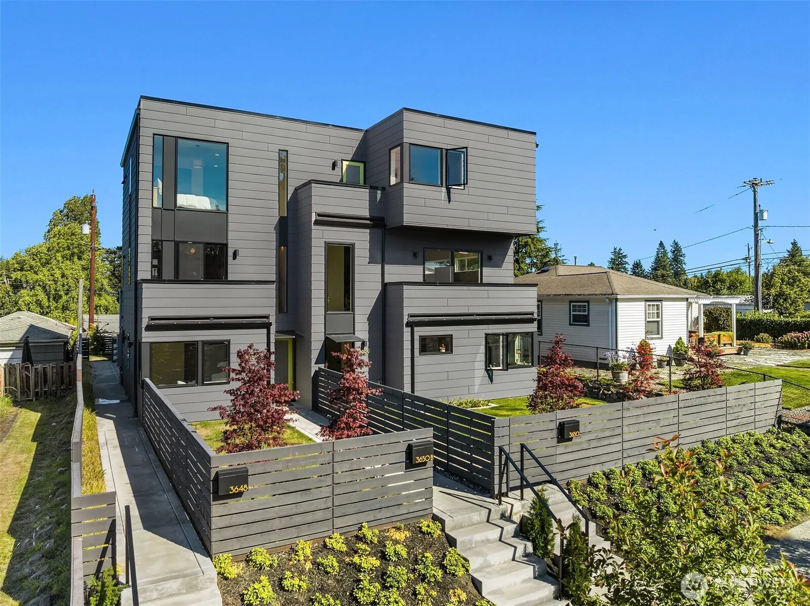 Property photo for 3650 51st Avenue Sw #b, Seattle