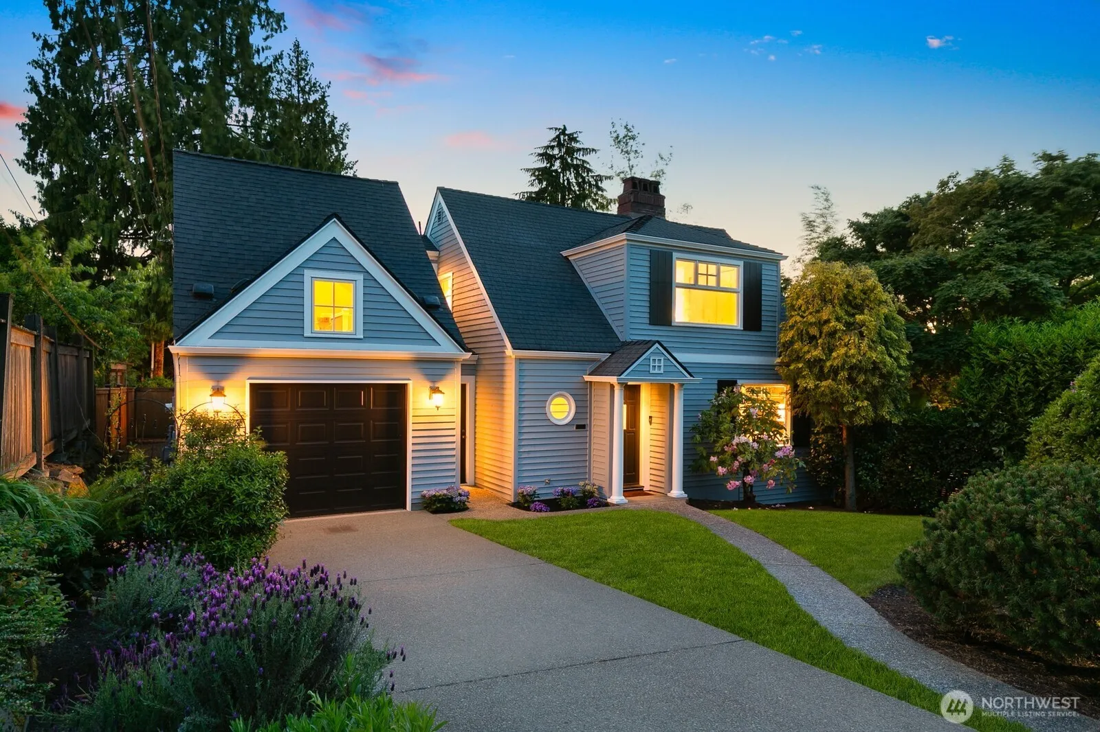 Property photo for 3315 40th Avenue W, Seattle